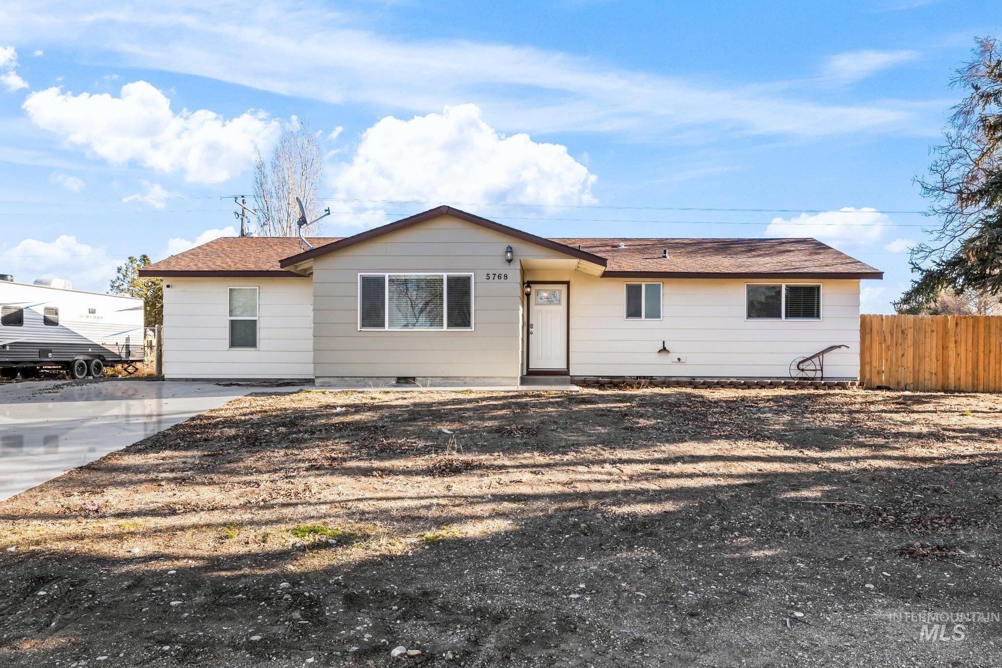 5768 Sunset Dr, Nampa, Idaho 83686, 4 Bedrooms, 1 Bathroom, Residential For Sale, Price $339,000,MLS 98932317