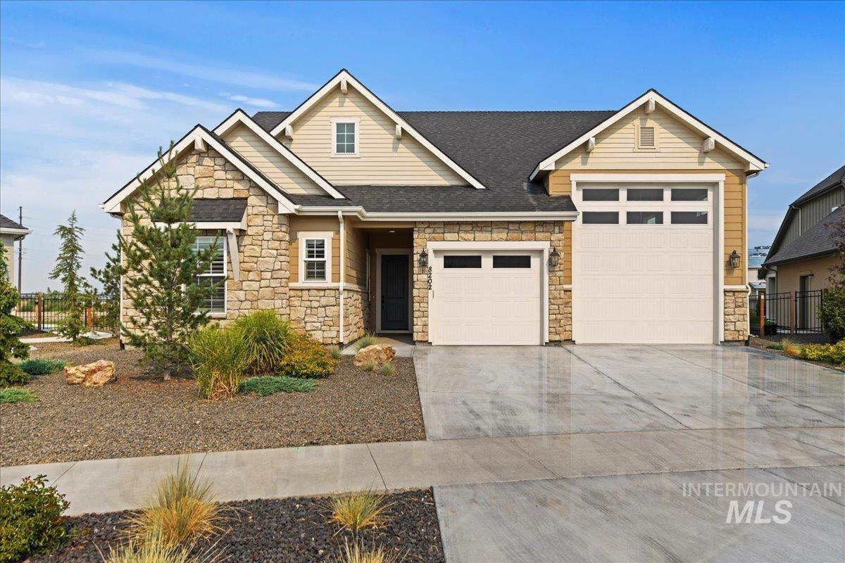 8202 W Decathlon Dr., Eagle, Idaho 83616, 3 Bedrooms, 2.5 Bathrooms, Residential For Sale, Price $850,000,MLS 98932327