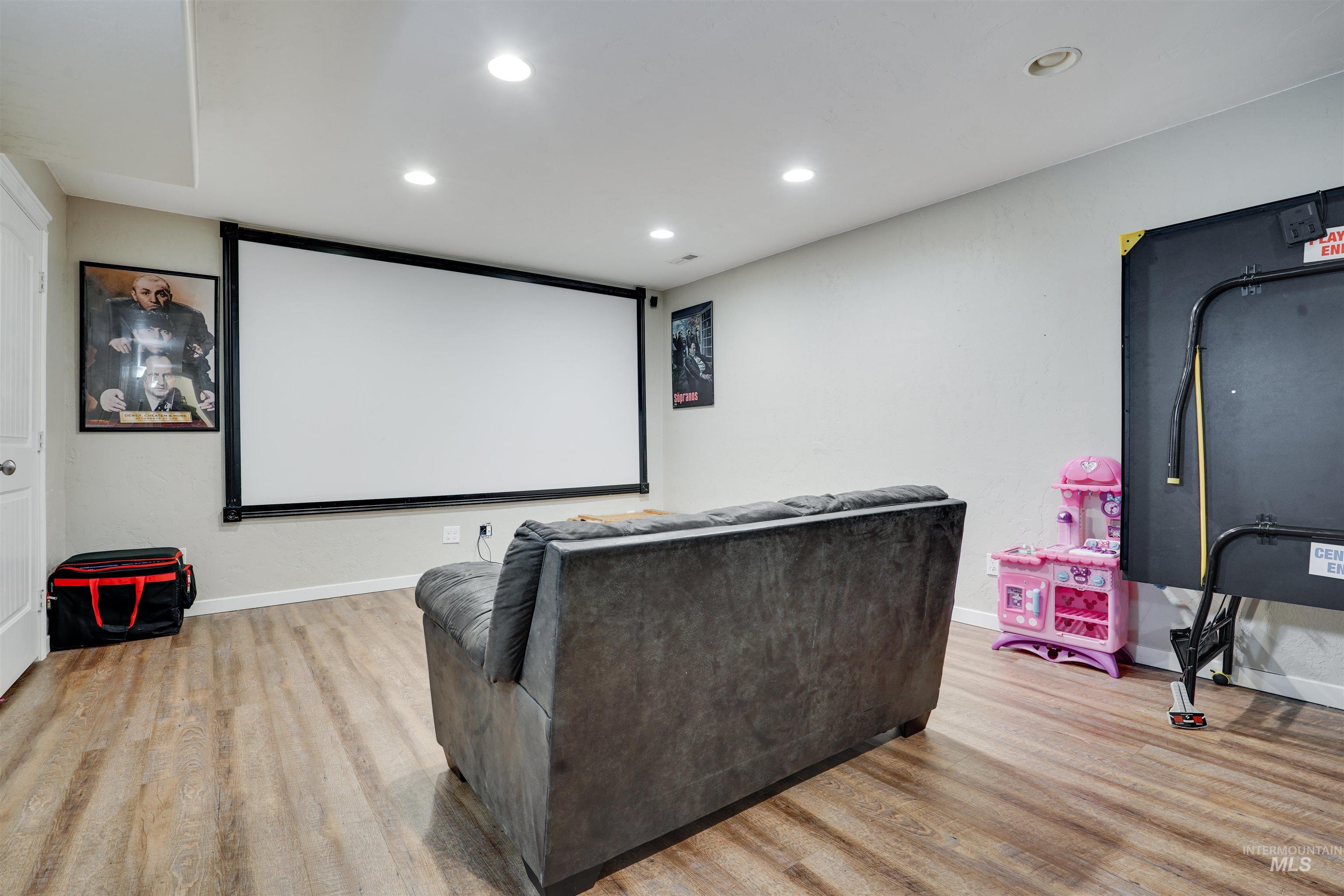 23 N 950 E, Declo, Idaho 83323, 5 Bedrooms, 3 Bathrooms, Residential For Sale, Price $600,000,MLS 98932379