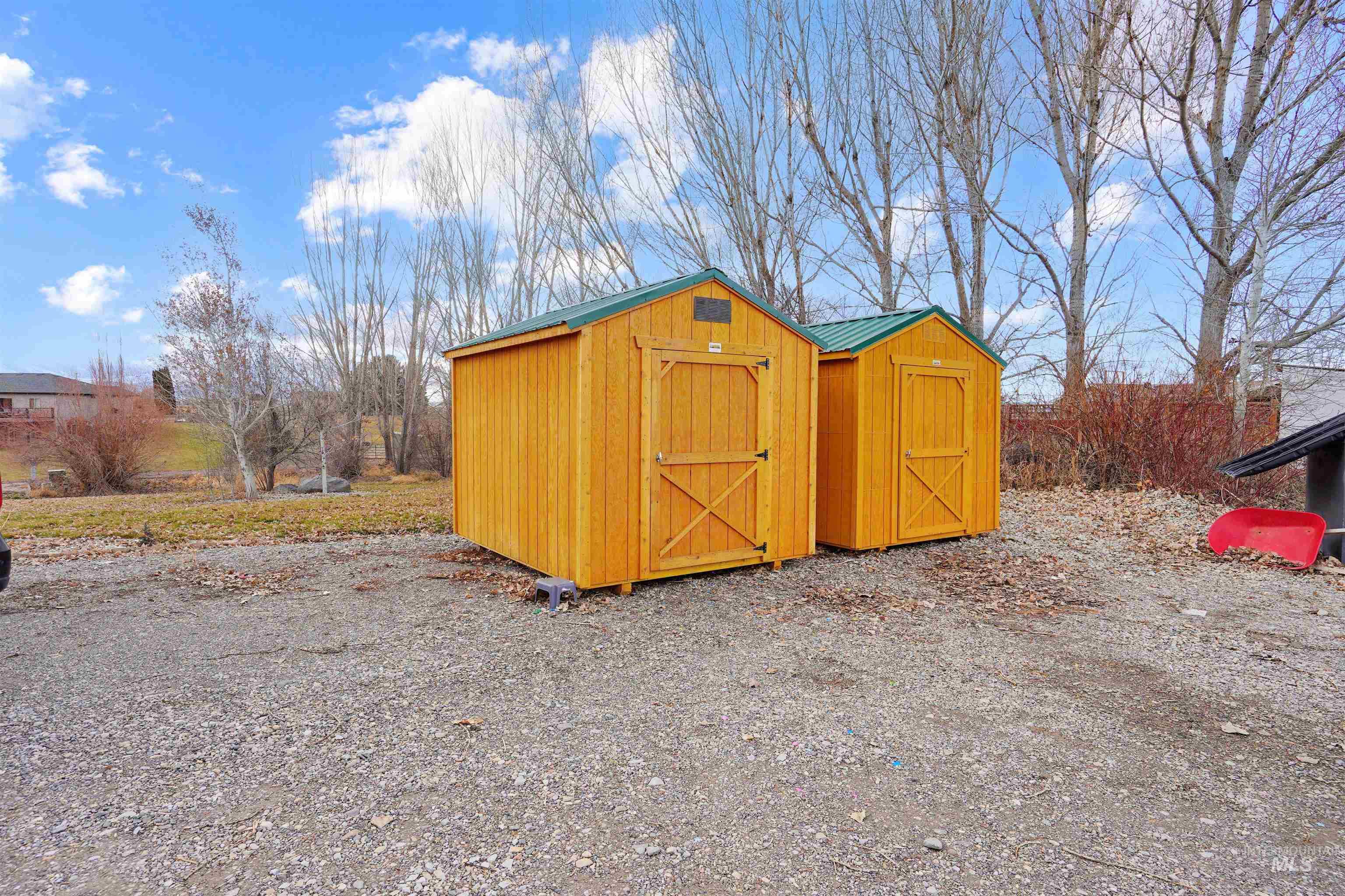 23 N 950 E, Declo, Idaho 83323, 5 Bedrooms, 3 Bathrooms, Residential For Sale, Price $600,000,MLS 98932379