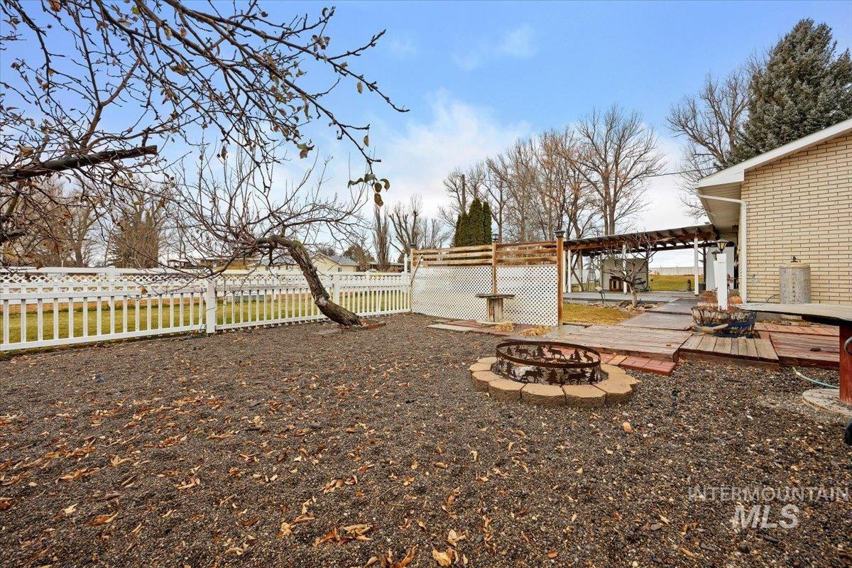 550 S 450 W, Heyburn, Idaho 83336, 3 Bedrooms, 3 Bathrooms, Residential For Sale, Price $650,000,MLS 98932404