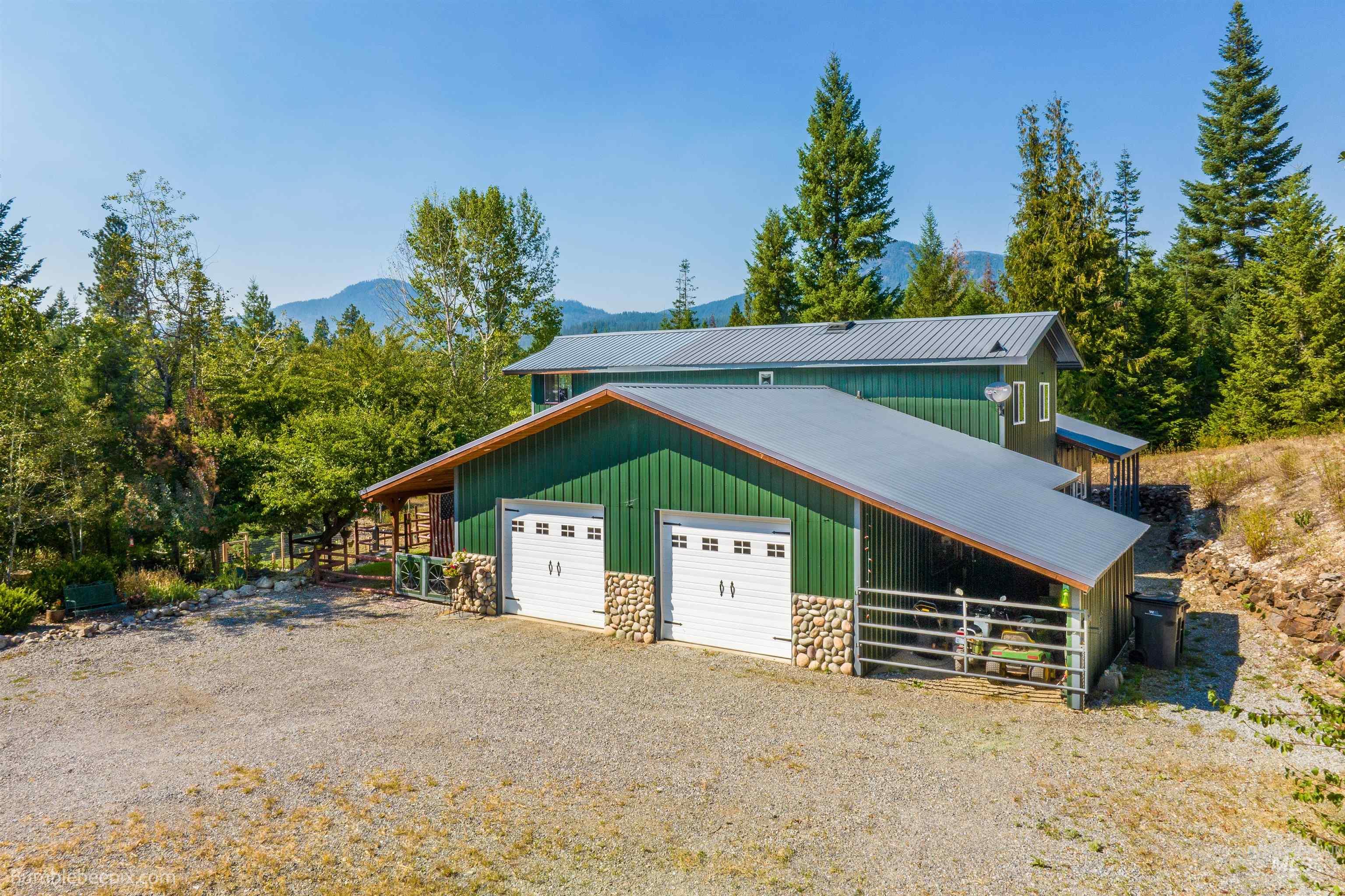 142 Maria Pia LN, Sagle, Idaho 83860, 3 Bedrooms, 3.5 Bathrooms, Residential For Sale, Price $1,295,000,MLS 98932433