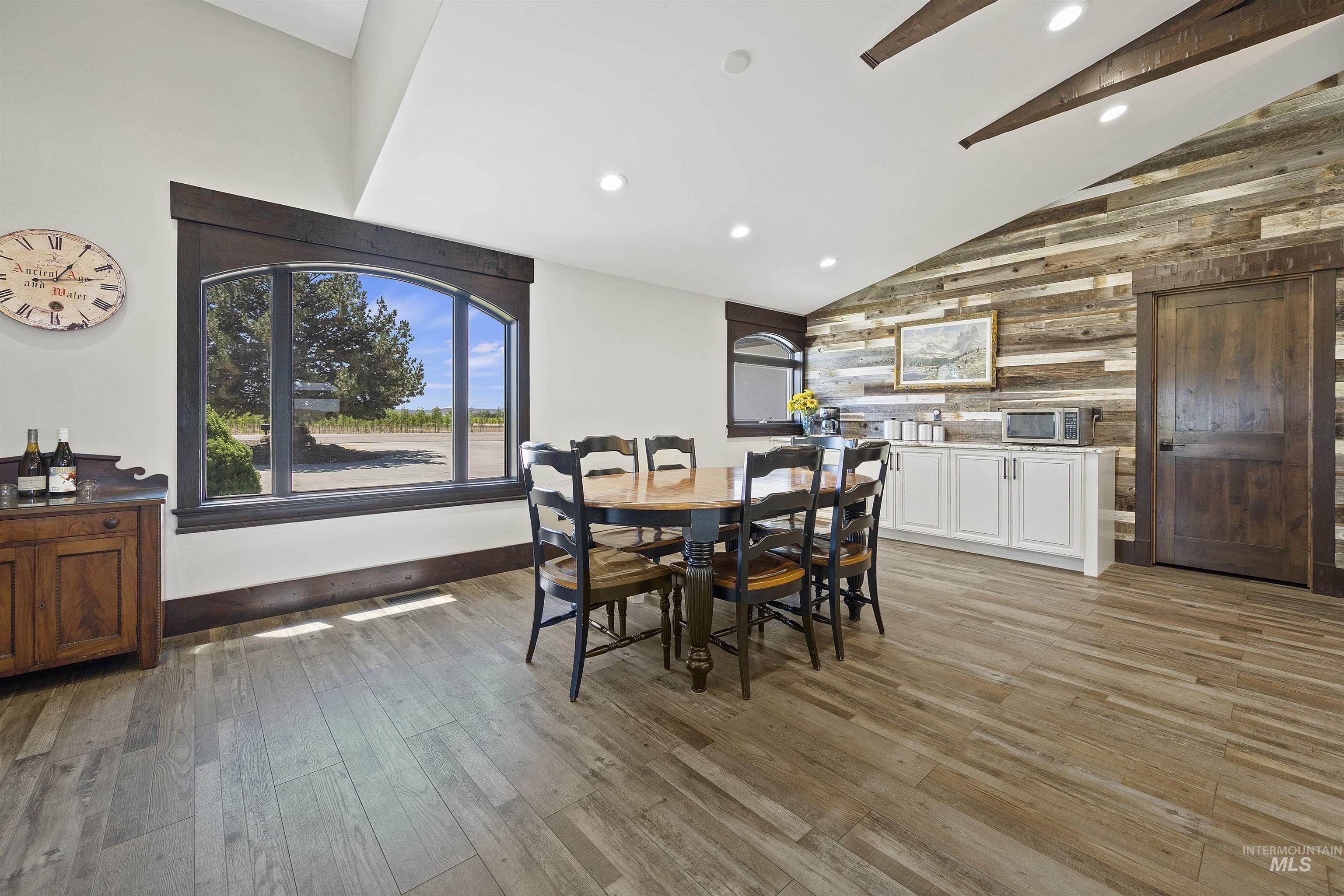2800 W Idaho Blvd, Emmett, Idaho 83617, 5 Bedrooms, 4 Bathrooms, Residential For Sale, Price $1,799,900, 98932444