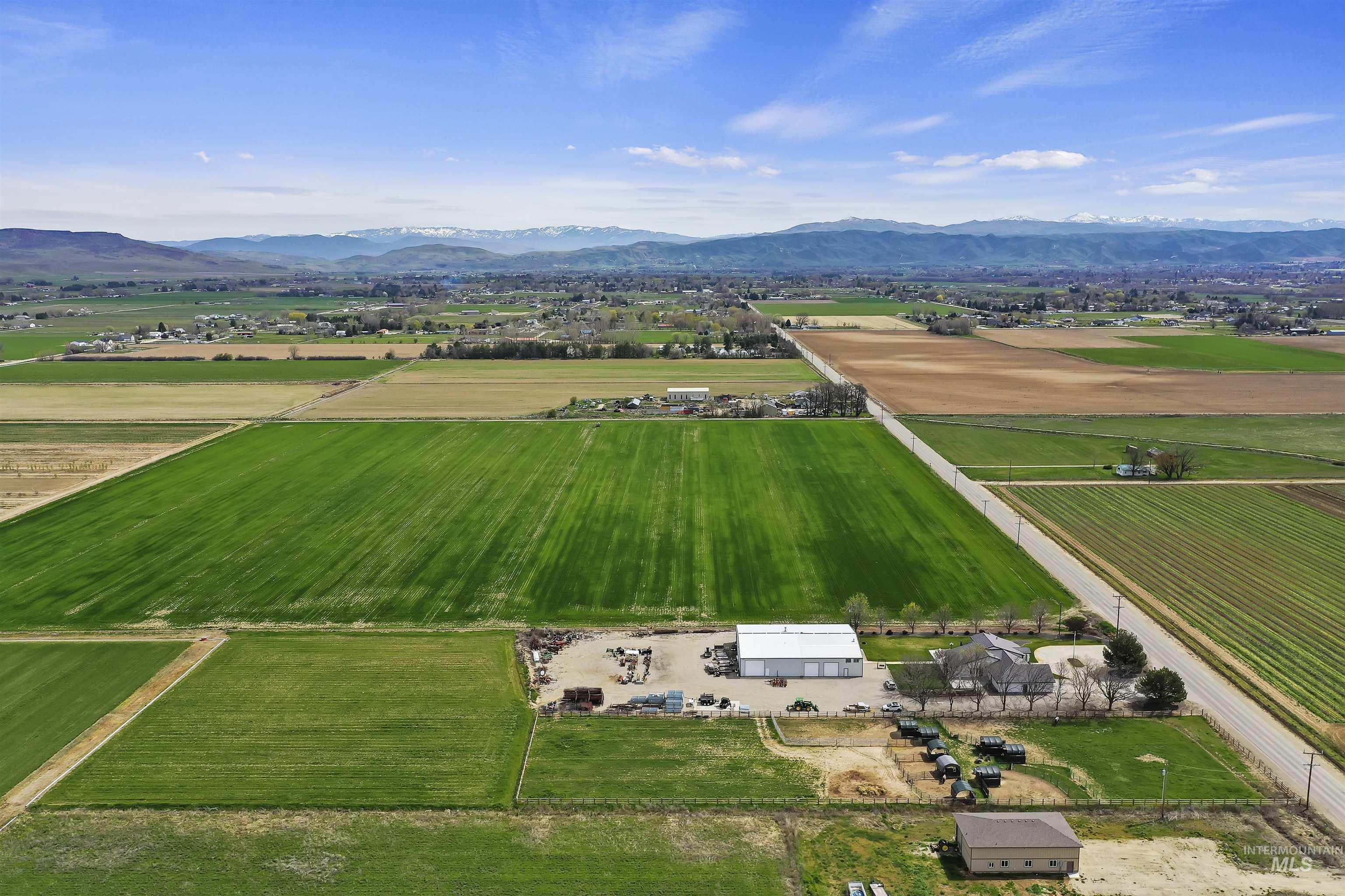 2800 W Idaho Blvd, Emmett, Idaho 83617, 5 Bedrooms, 4 Bathrooms, Residential For Sale, Price $1,799,900, 98932444