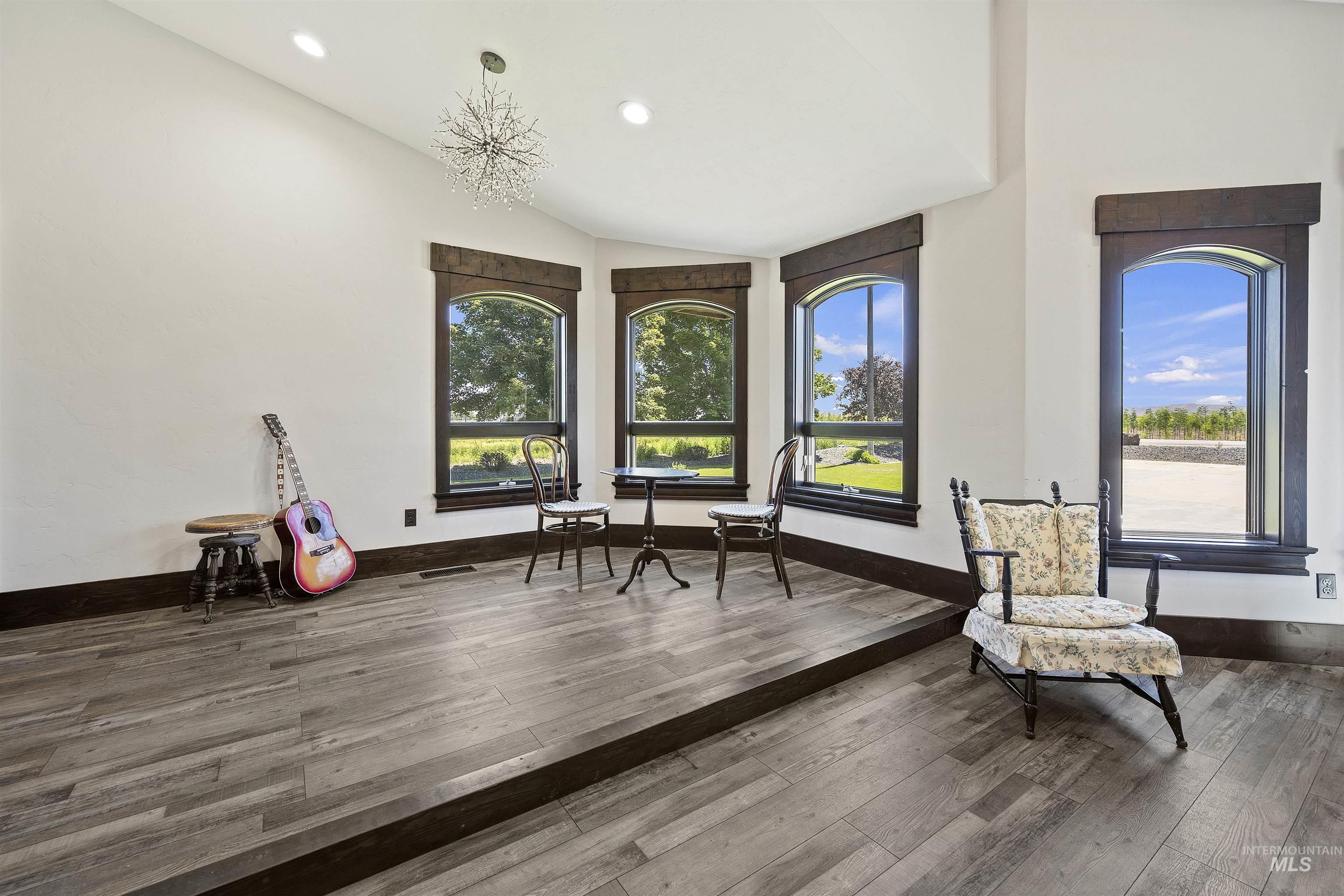 2800 W Idaho Blvd, Emmett, Idaho 83617, 5 Bedrooms, 4 Bathrooms, Residential For Sale, Price $1,799,900, 98932444