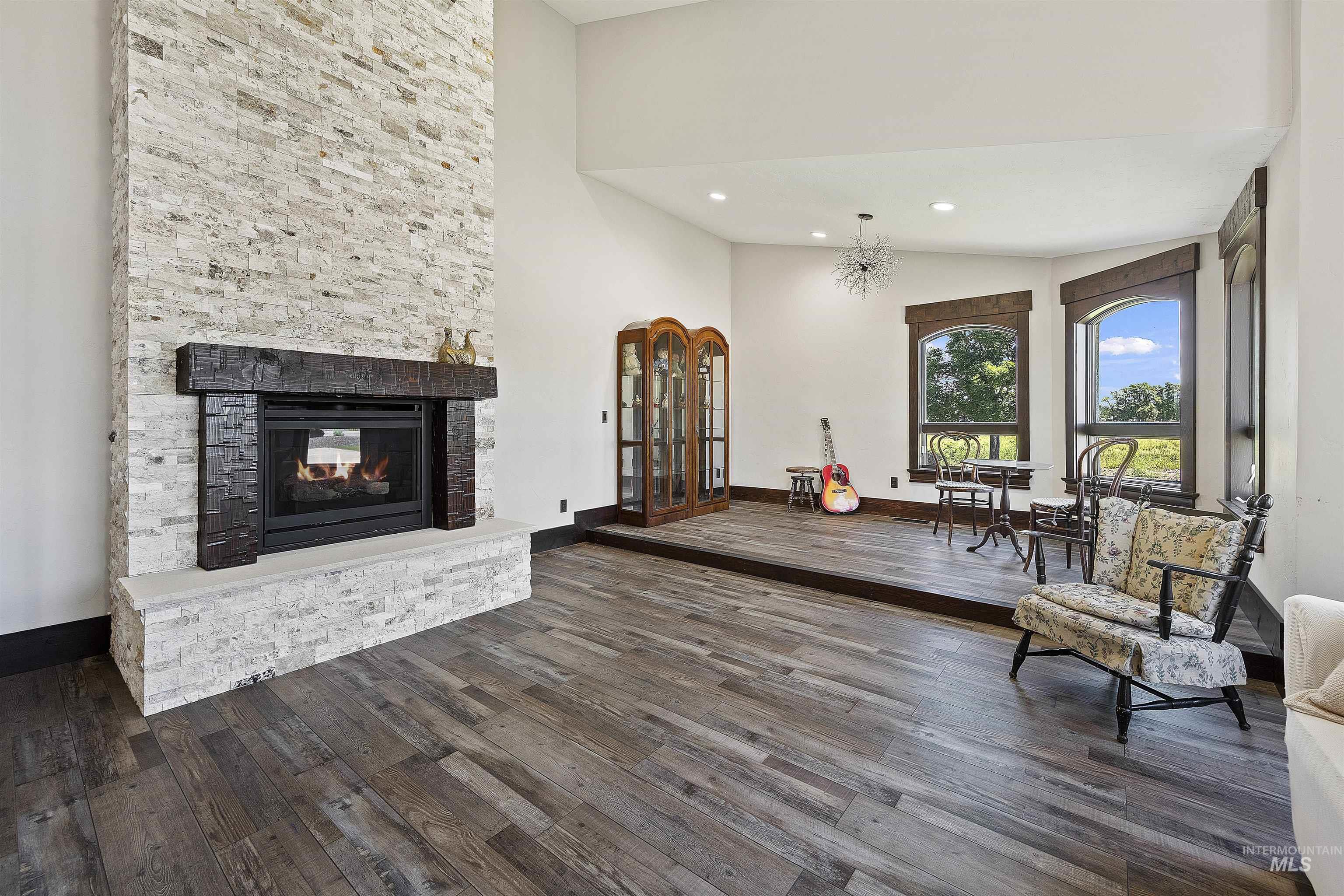 2800 W Idaho Blvd, Emmett, Idaho 83617, 5 Bedrooms, 4 Bathrooms, Residential For Sale, Price $1,799,900, 98932444
