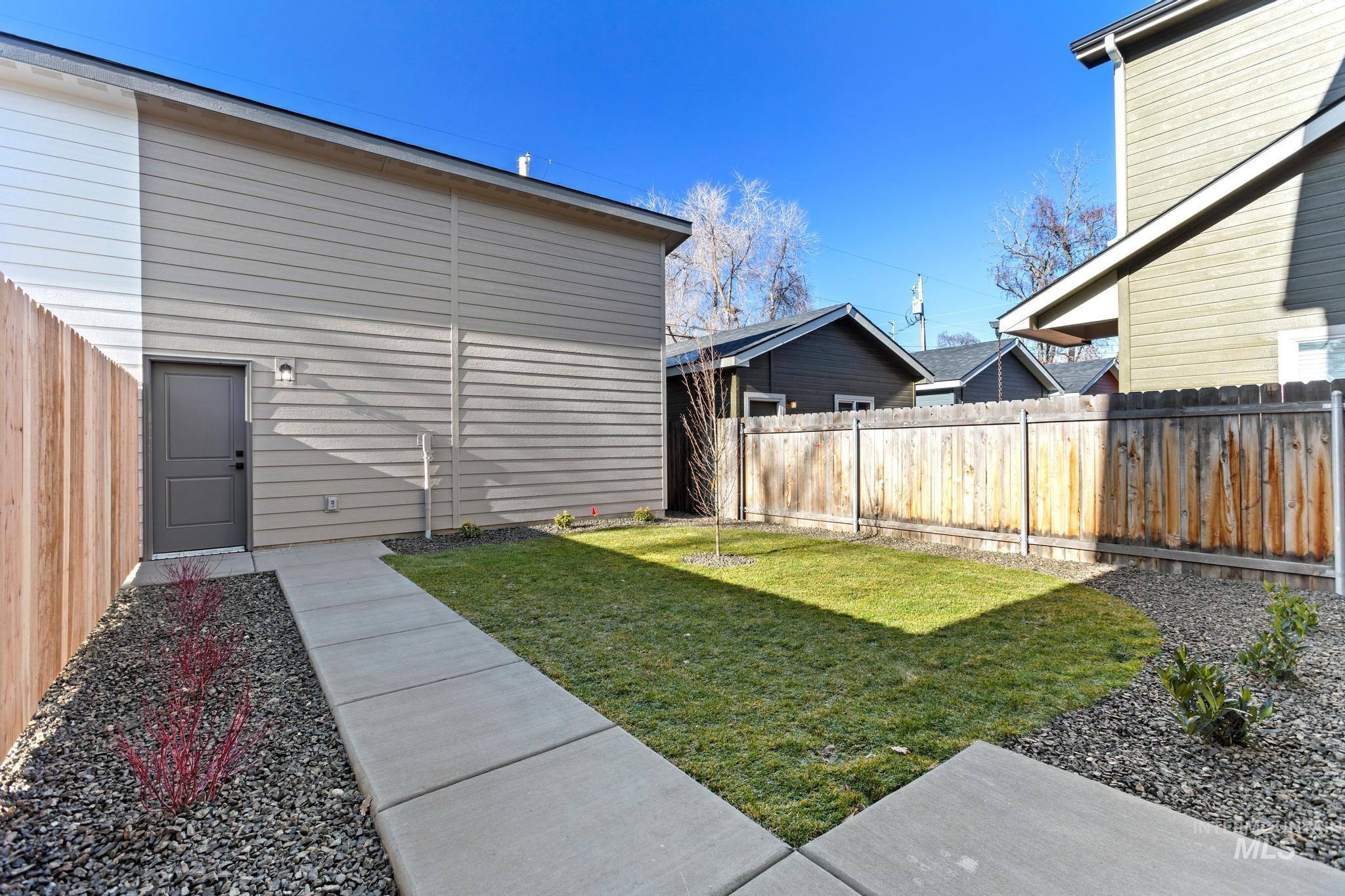 1819 S Taggart St, Boise, Idaho 83705, 4 Bedrooms, 3 Bathrooms, Residential For Sale, Price $565,000,MLS 98932636