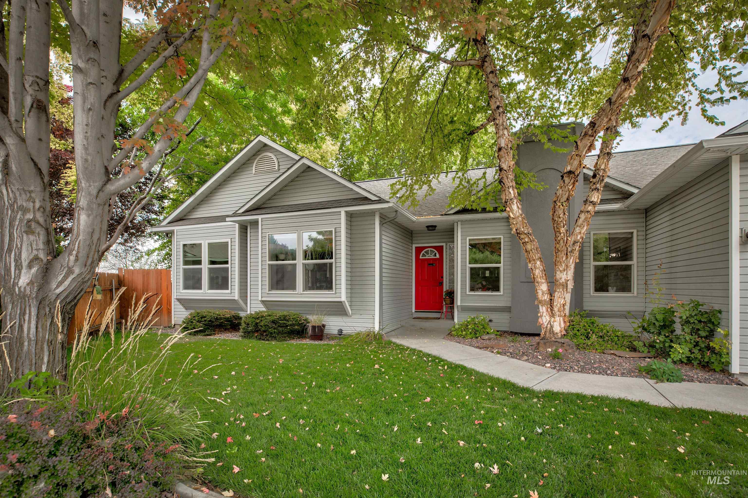 2455 S Pine Bar Place, Meridian, Idaho 83642, 5 Bedrooms, 3 Bathrooms, Residential For Sale, Price $599,900,MLS 98932861