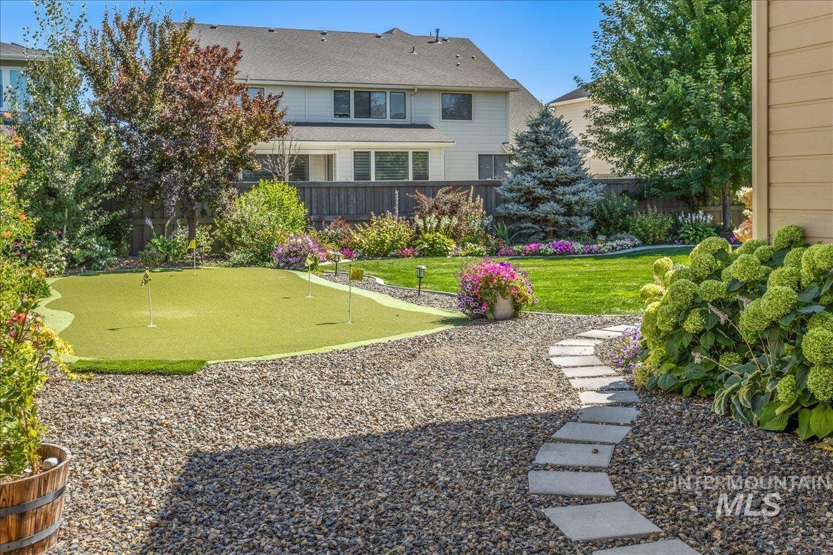 5464 S Pinland Ave, Meridian, Idaho 83642, 5 Bedrooms, 2.5 Bathrooms, Residential For Sale, Price $764,900,MLS 98932933