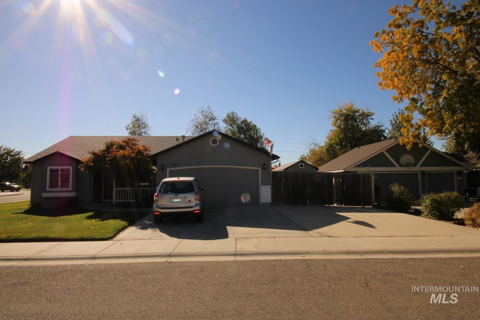 2587 W Ebbtide St, Meridian, Idaho 83642, 3 Bedrooms, 2 Bathrooms, Residential For Sale, Price $420,000,MLS 98932962