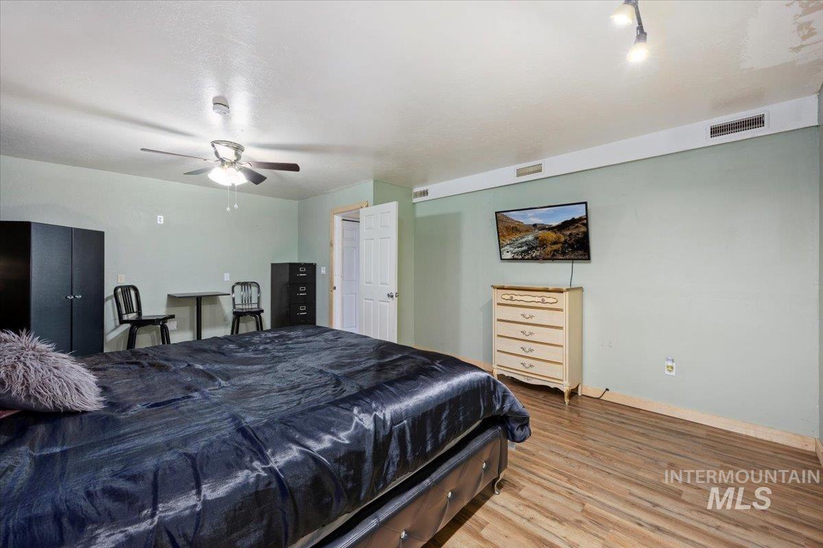215 E Atherton Ave, Eden, Idaho 83325-5106, 2 Bedrooms, 1.5 Bathrooms, Residential Income For Sale, Price $293,999, 98933203