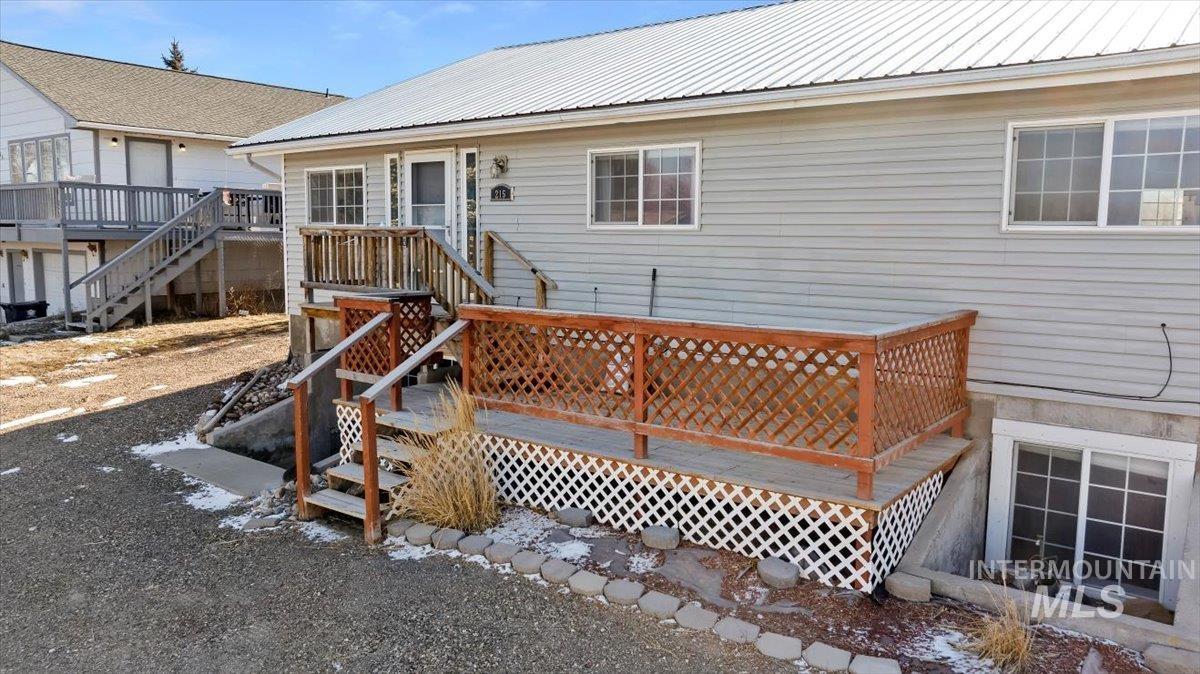 215 E Atherton Ave, Eden, Idaho 83325-5106, 2 Bedrooms, 1.5 Bathrooms, Residential Income For Sale, Price $293,999, 98933203