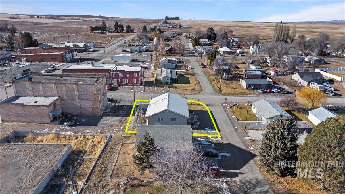 215 E Atherton Ave, Eden, Idaho 83325-5106, 2 Bedrooms, 1.5 Bathrooms, Residential Income For Sale, Price $293,999, 98933203