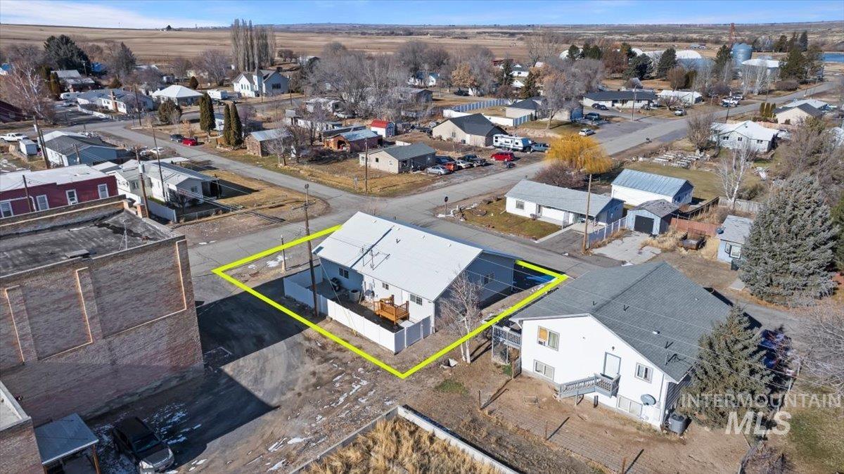 215 E Atherton Ave, Eden, Idaho 83325-5106, 2 Bedrooms, 1.5 Bathrooms, Residential Income For Sale, Price $293,999, 98933203