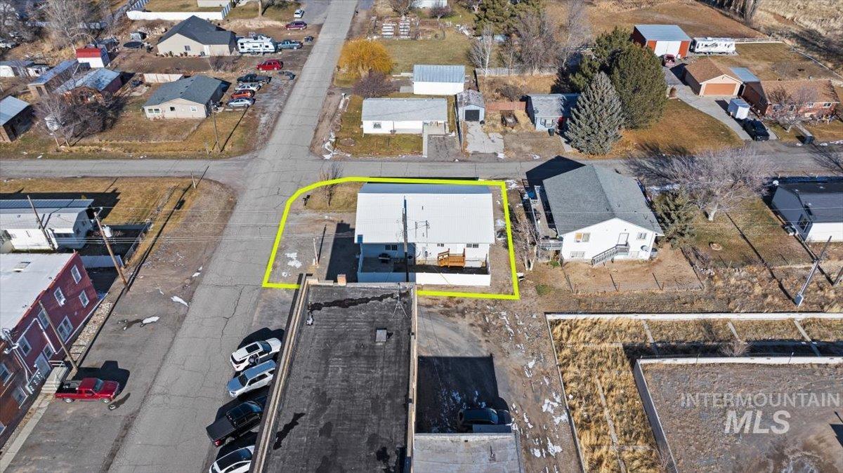 215 E Atherton Ave, Eden, Idaho 83325-5106, 2 Bedrooms, 1.5 Bathrooms, Residential Income For Sale, Price $293,999, 98933203