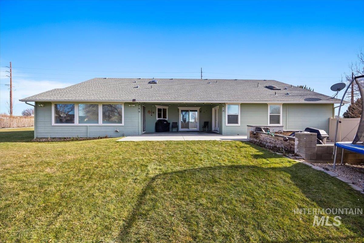 3717 S Happy Valley Rd, Nampa, Idaho 83686, 3 Bedrooms, 2.5 Bathrooms, Residential For Sale, Price $625,000,MLS 98933209