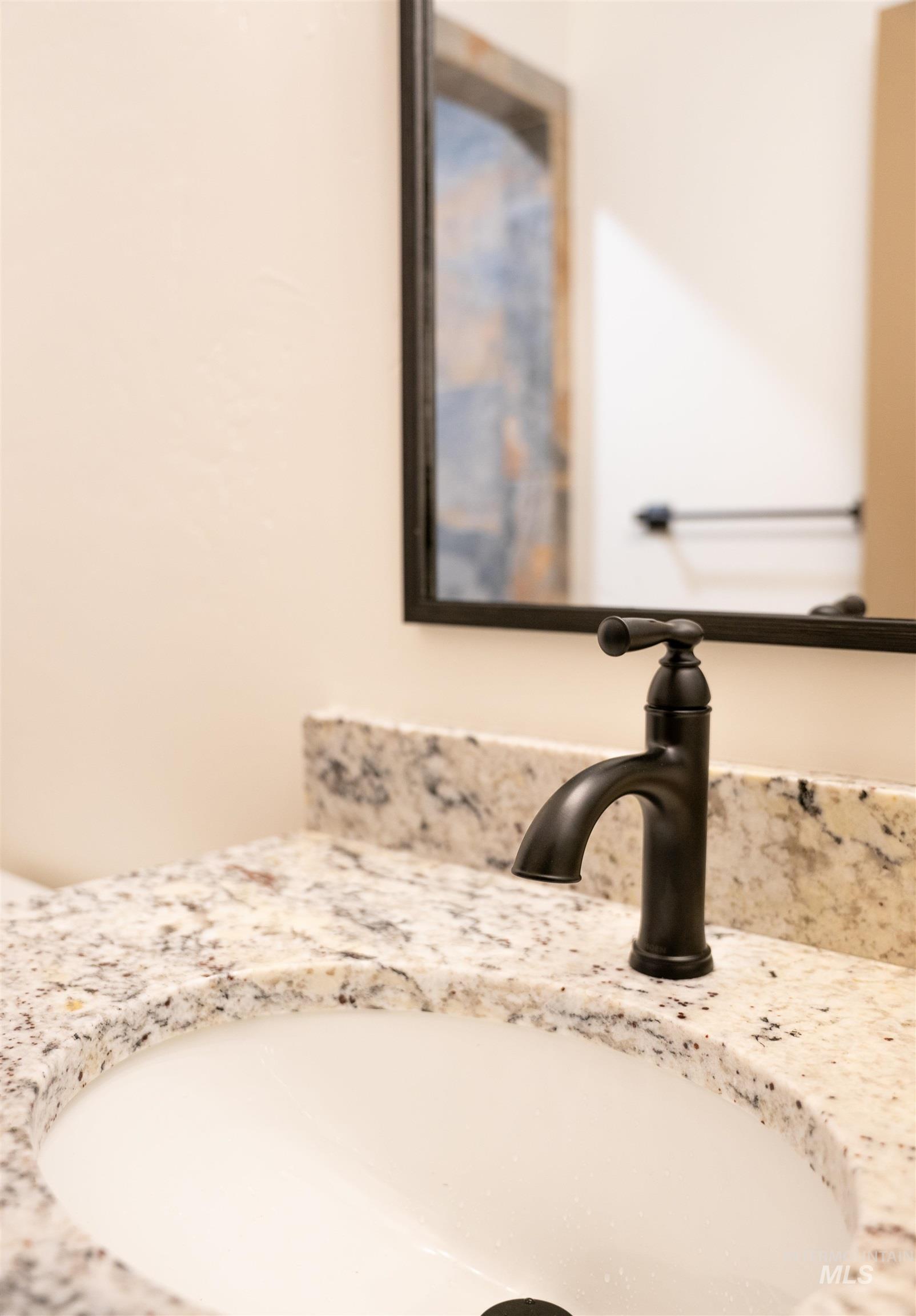 2219 Powers Drive, Lewiston, Idaho 83501, 3 Bedrooms, 2.5 Bathrooms, Residential For Sale, Price $555,000, 98933264