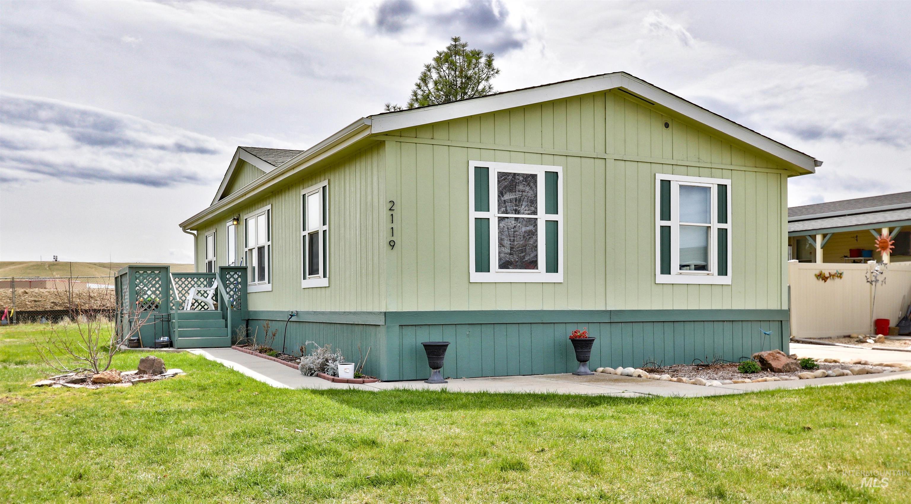 2119 E Blue Sage, Boise, Idaho 83716, 3 Bedrooms, 2 Bathrooms, Residential For Sale, Price $153,900, 98934875