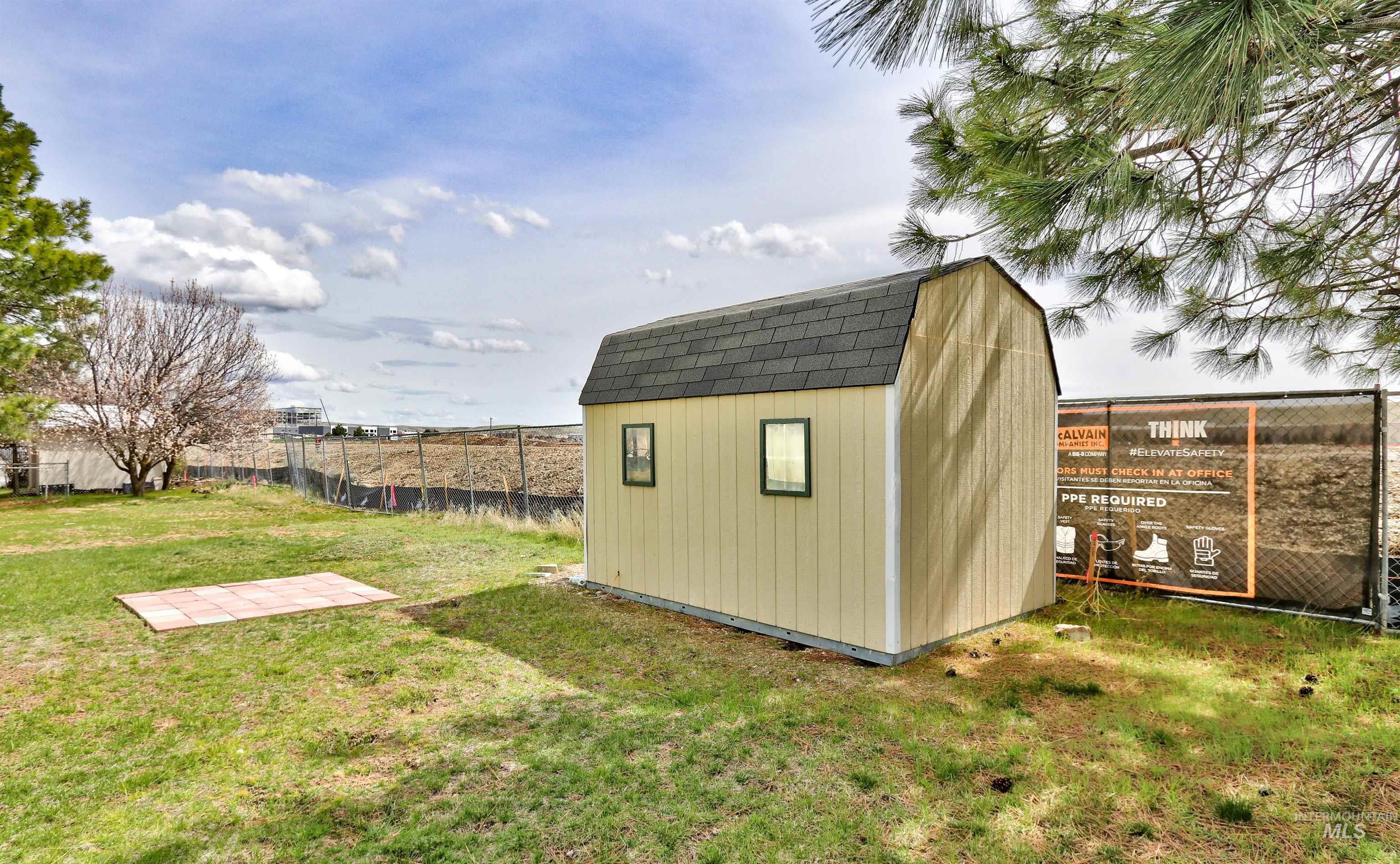 2119 E Blue Sage, Boise, Idaho 83716, 3 Bedrooms, 2 Bathrooms, Residential For Sale, Price $153,900, 98934875
