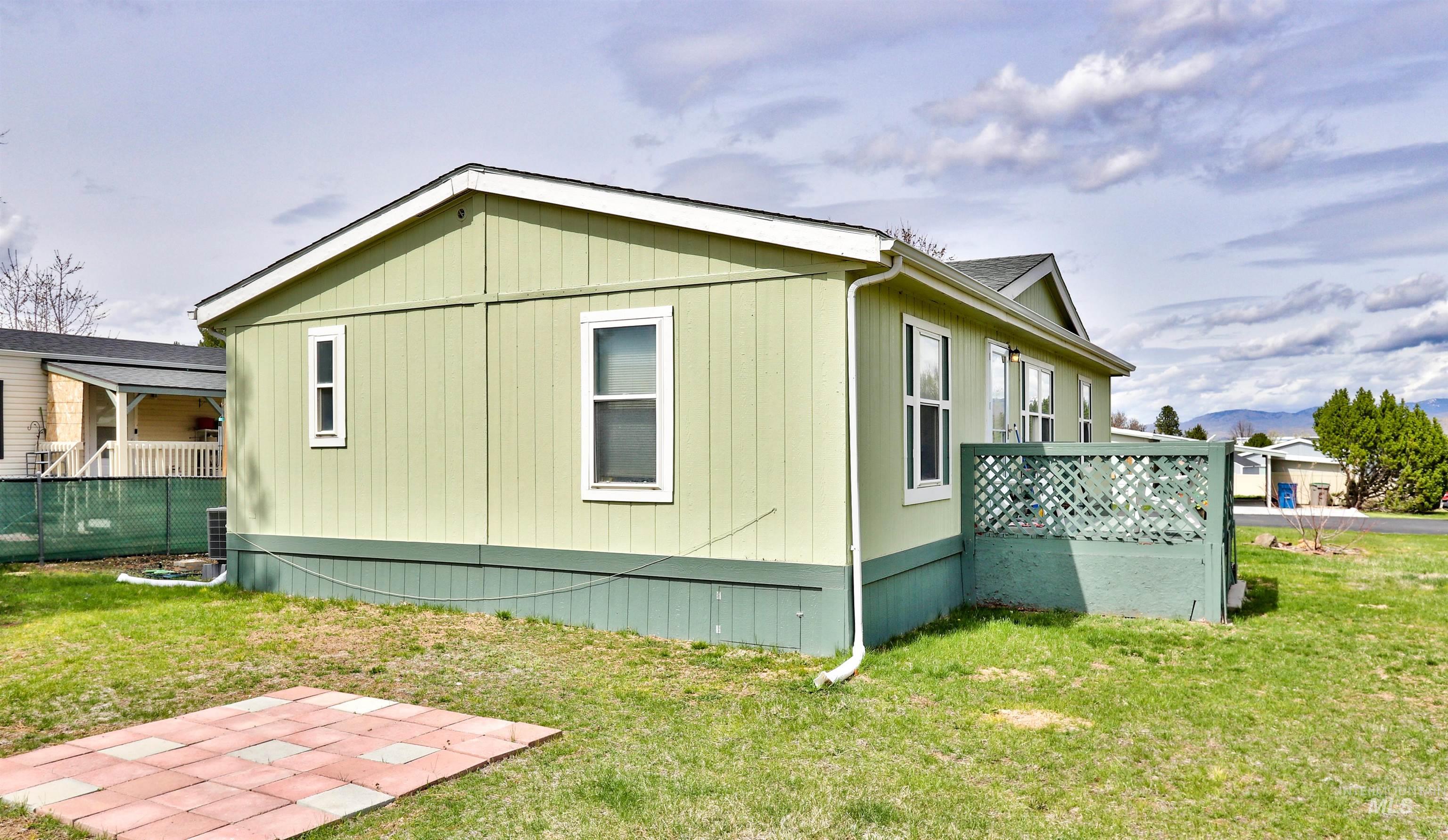 2119 E Blue Sage, Boise, Idaho 83716, 3 Bedrooms, 2 Bathrooms, Residential For Sale, Price $153,900, 98934875