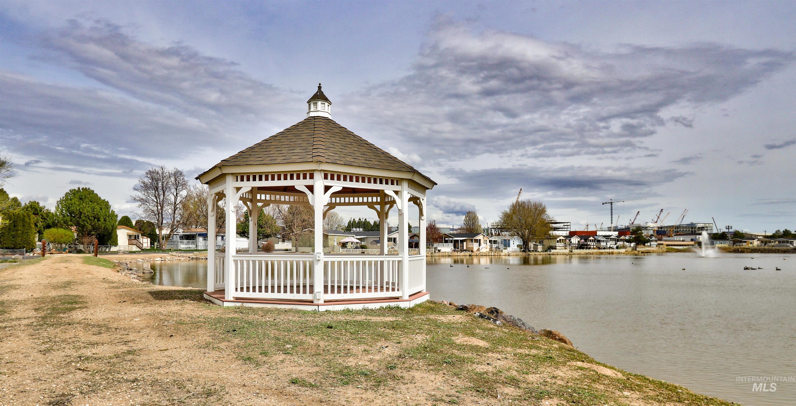 2119 E Blue Sage, Boise, Idaho 83716, 3 Bedrooms, 2 Bathrooms, Residential For Sale, Price $153,900, 98934875