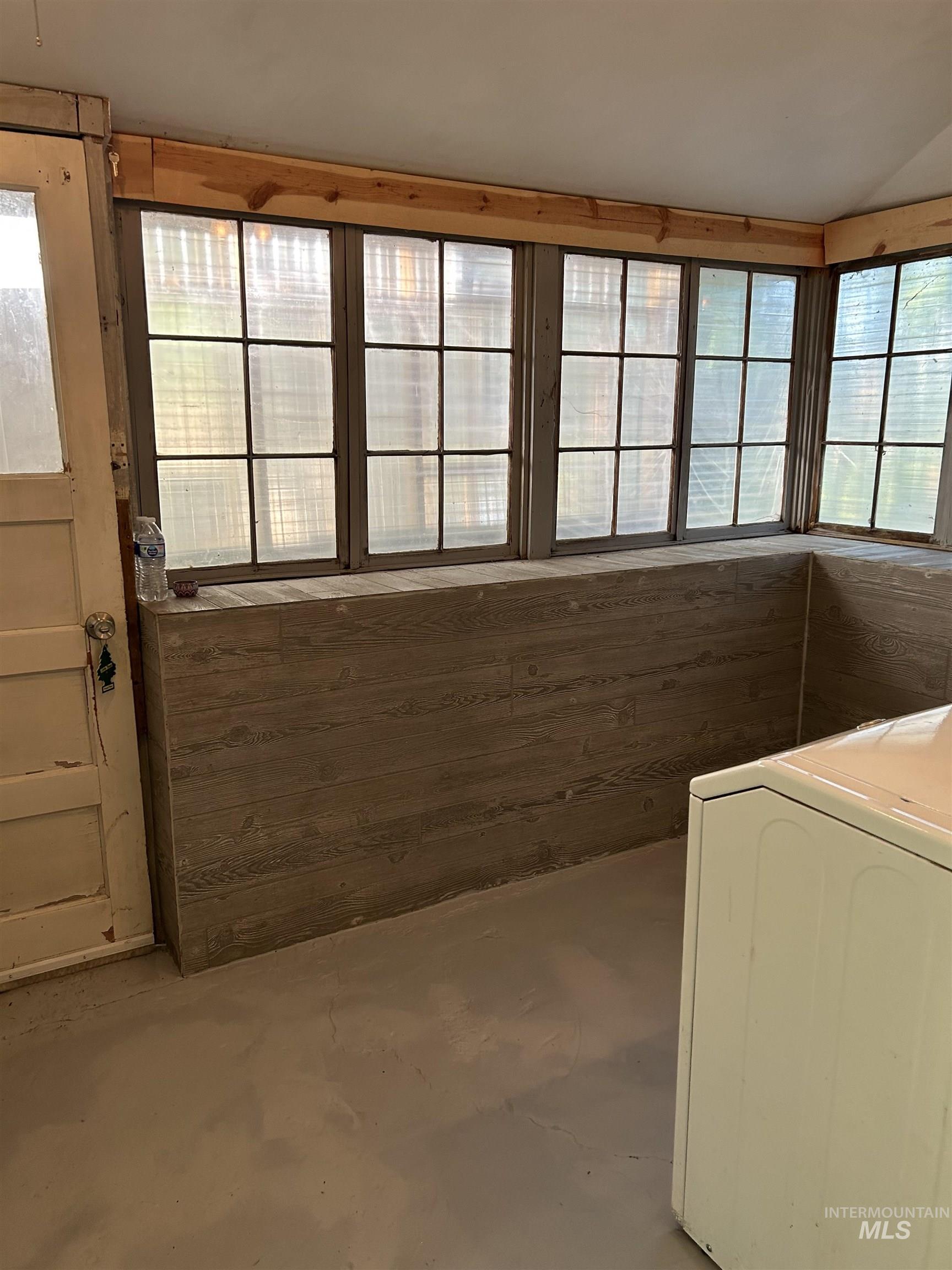 309 E C St, Shoshone, Idaho 83352, 2 Bedrooms, 1 Bathroom, Residential For Sale, Price $315,000, 98934898