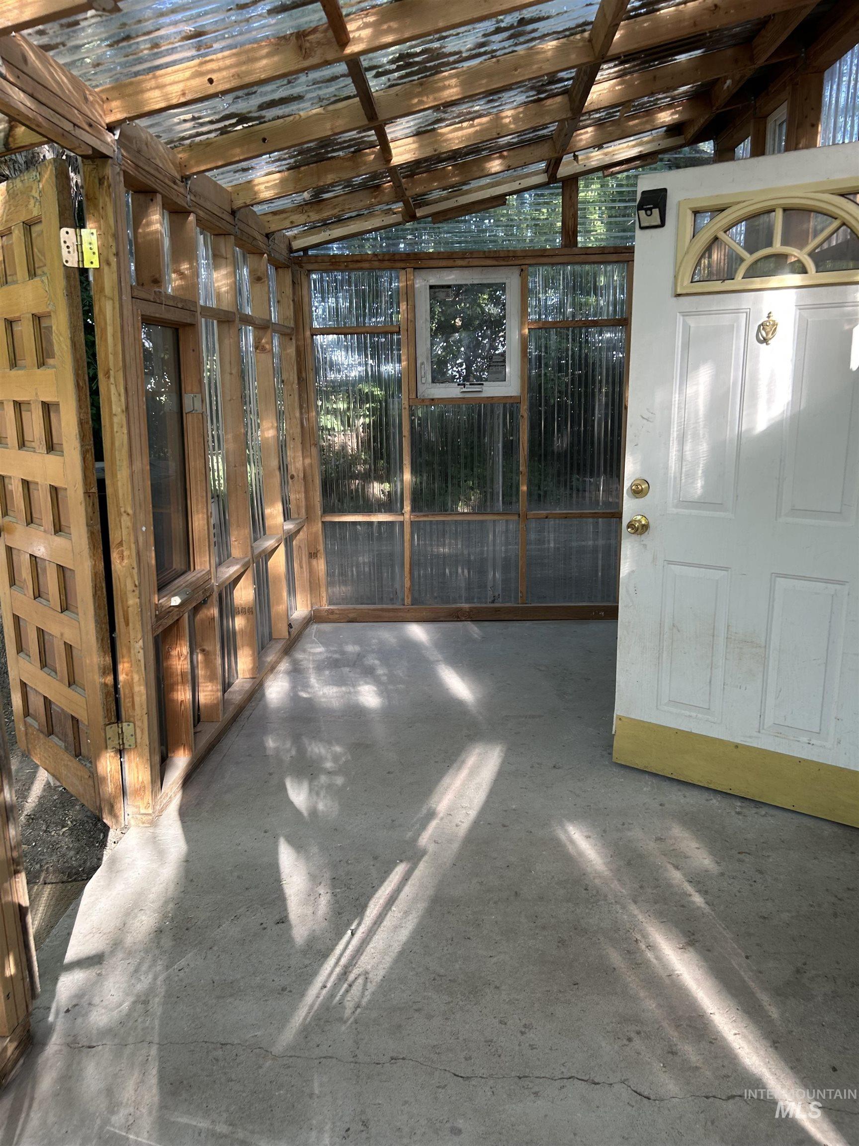 309 E C St, Shoshone, Idaho 83352, 2 Bedrooms, 1 Bathroom, Residential For Sale, Price $315,000, 98934898