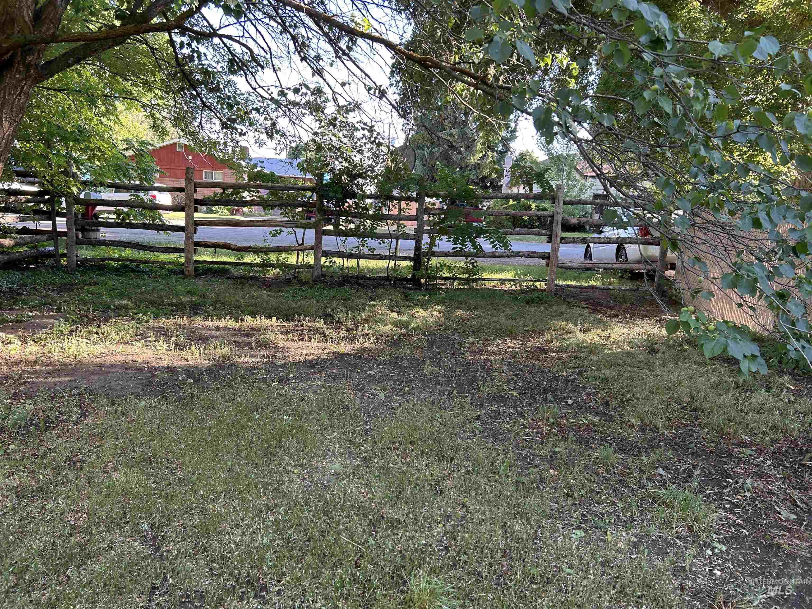 309 E C St, Shoshone, Idaho 83352, 2 Bedrooms, 1 Bathroom, Residential For Sale, Price $315,000, 98934898