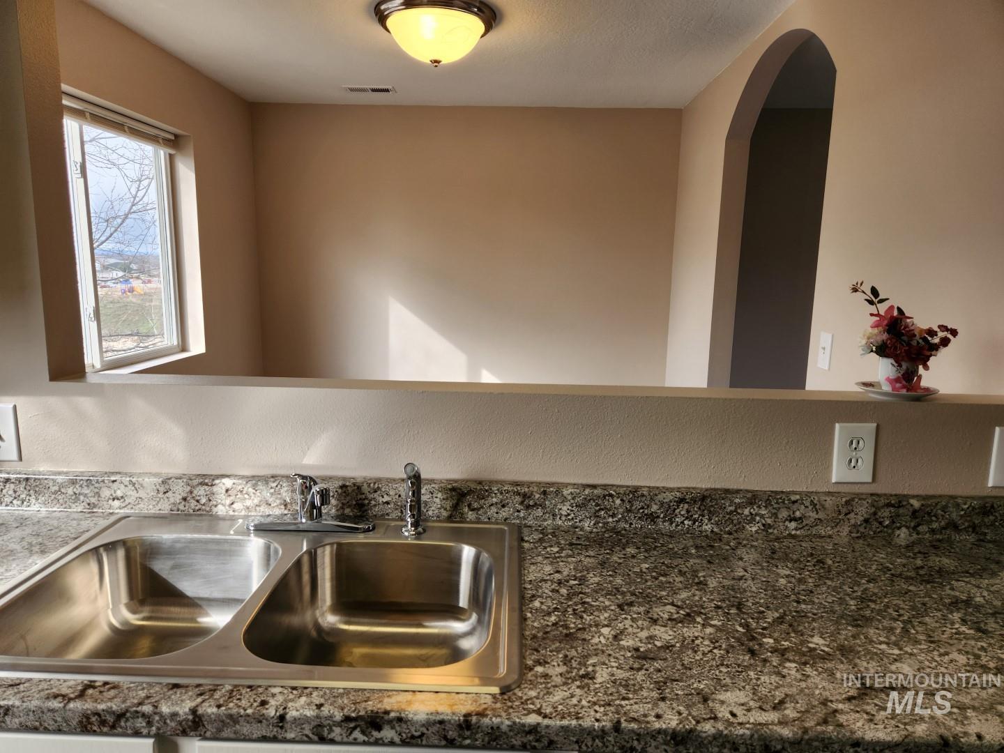 1976 Decker, Payette, Idaho 83661, 2 Bedrooms, 1 Bathroom, Rental For Rent, Price $1,300, 98934905