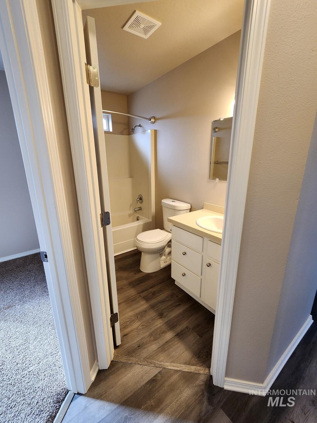 1976 Decker, Payette, Idaho 83661, 2 Bedrooms, 1 Bathroom, Rental For Rent, Price $1,300, 98934905