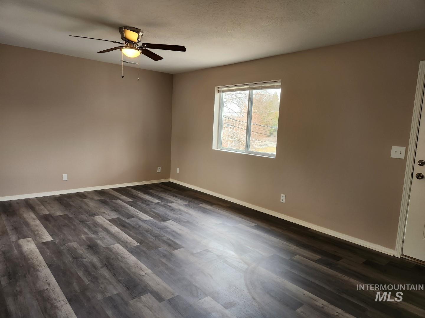 1976 Decker, Payette, Idaho 83661, 2 Bedrooms, 1 Bathroom, Rental For Rent, Price $1,300, 98934905