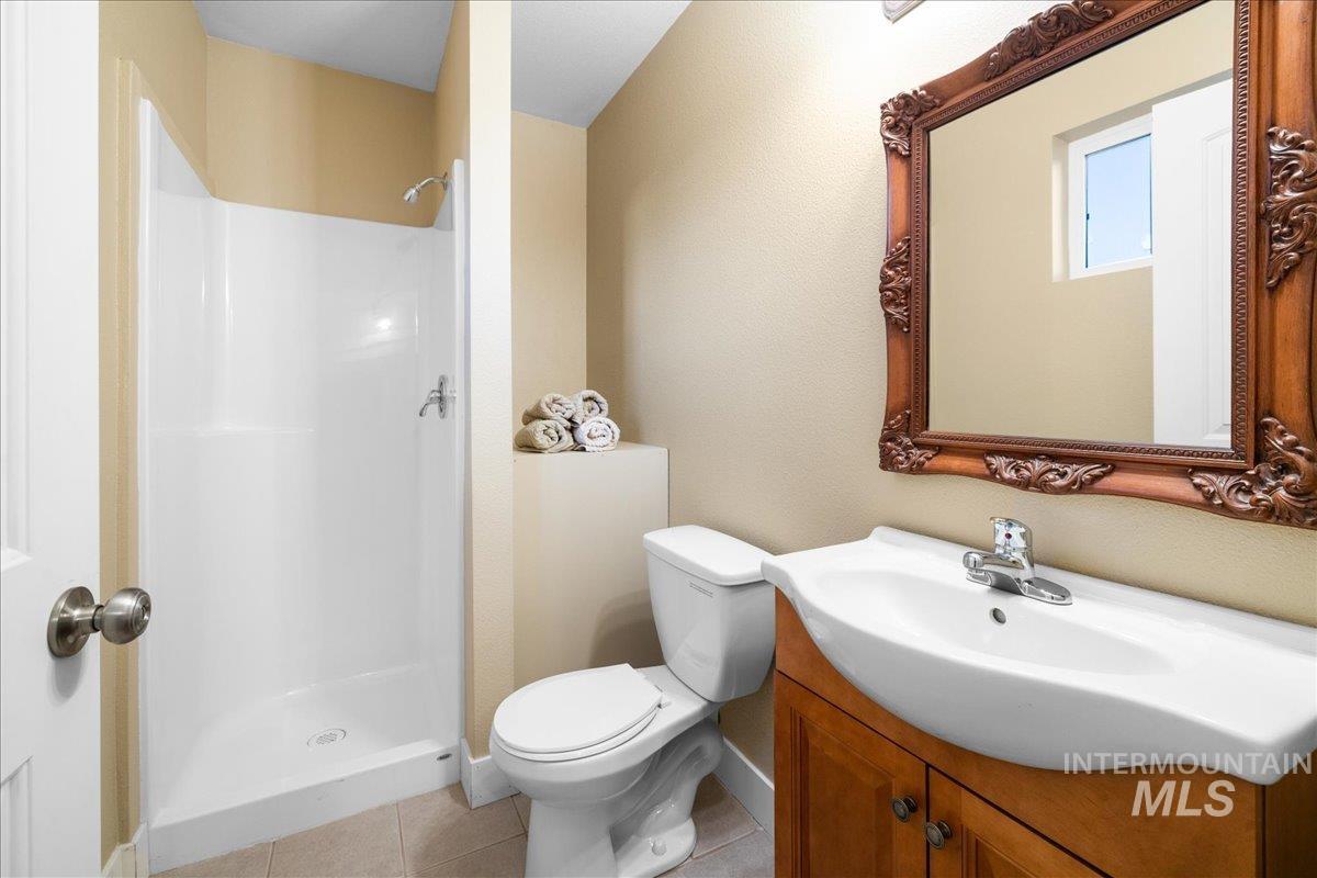 17232 State Highway 78, Melba, Idaho 83641, 4 Bedrooms, 2.5 Bathrooms, Residential For Sale, Price $1,895,000, 98935307