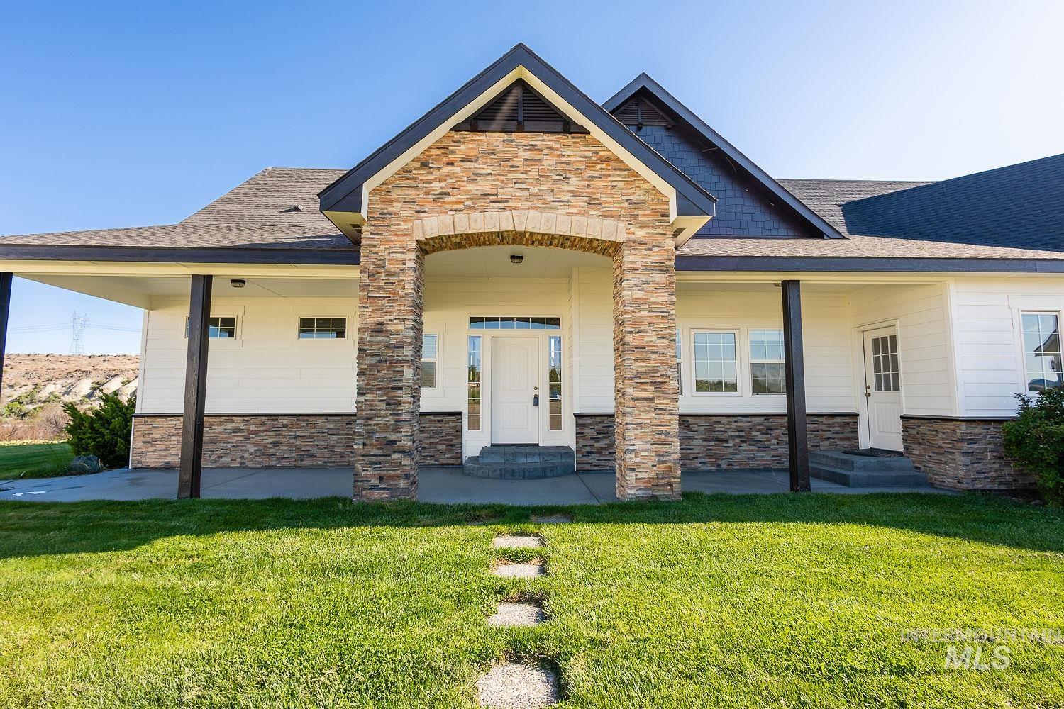 17232 State Highway 78, Melba, Idaho 83641, 4 Bedrooms, 2.5 Bathrooms, Residential For Sale, Price $1,895,000, 98935307