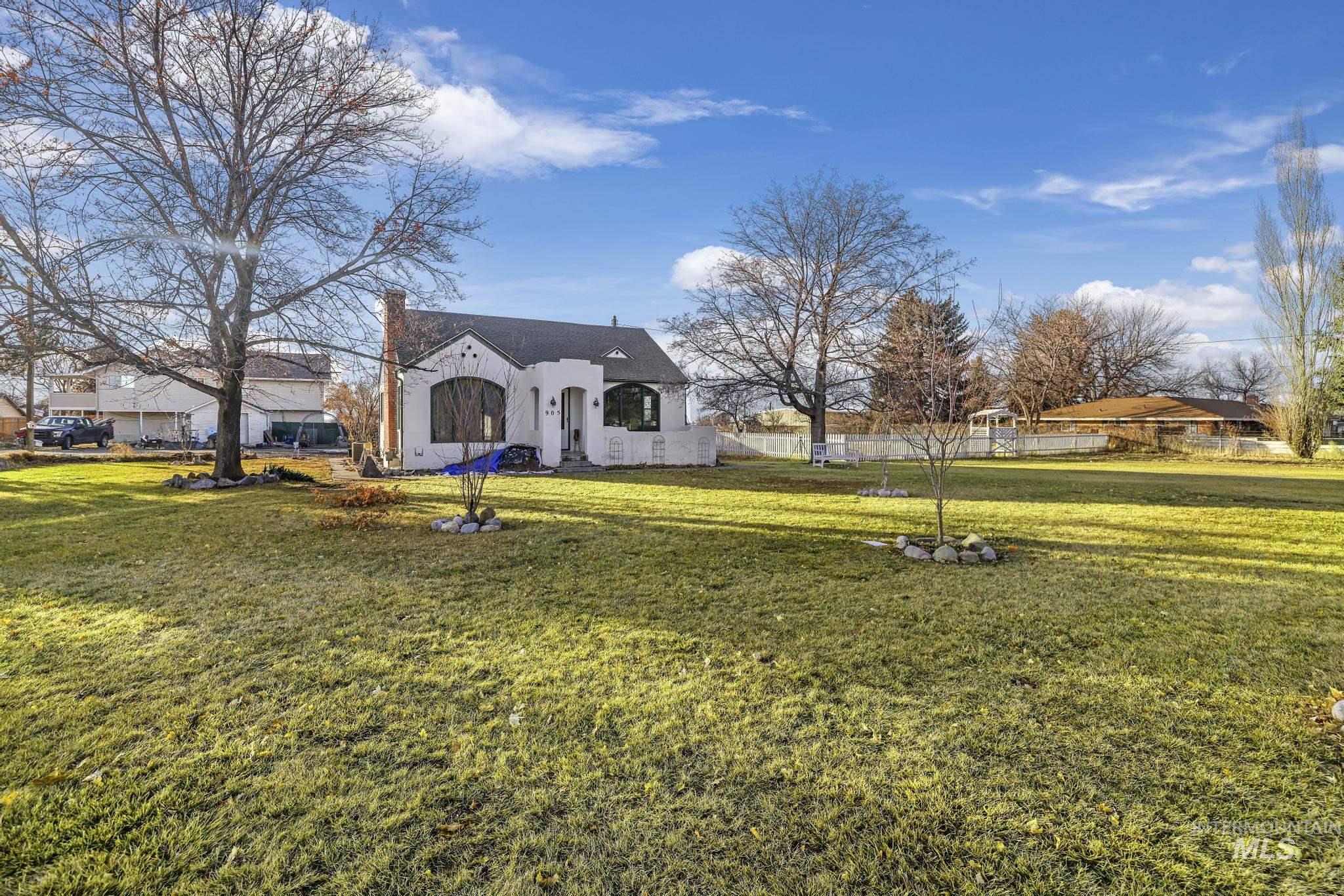 905 Main St S, Kimberly, Idaho 83341, 4 Bedrooms, 2 Bathrooms, Residential For Sale, Price $389,000, 98935319