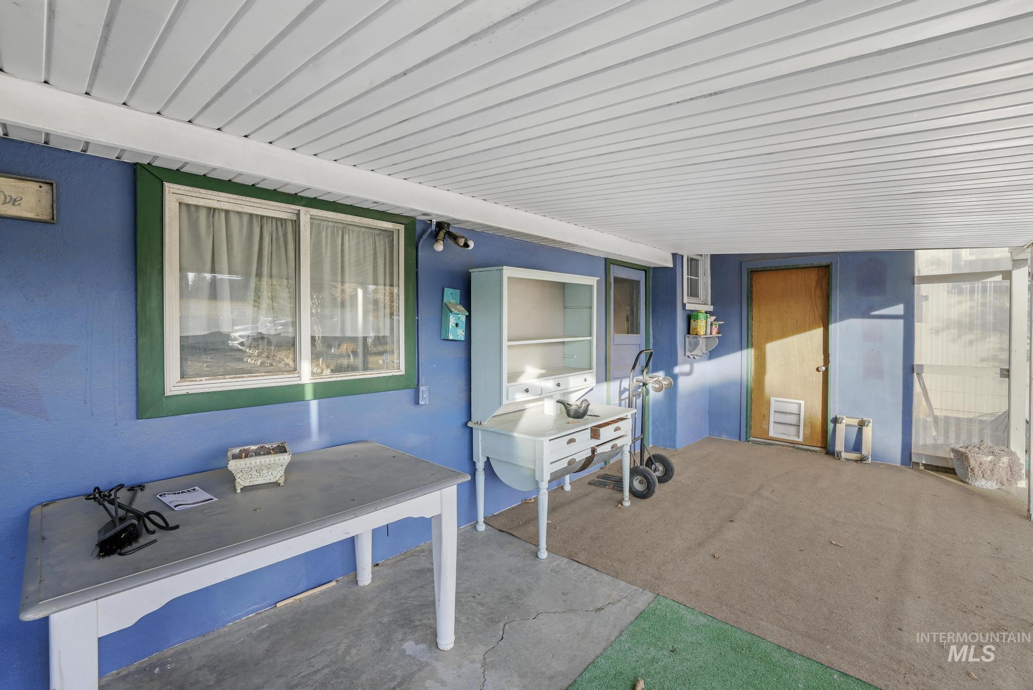 905 Main St S, Kimberly, Idaho 83341, 4 Bedrooms, 2 Bathrooms, Residential For Sale, Price $389,000, 98935319