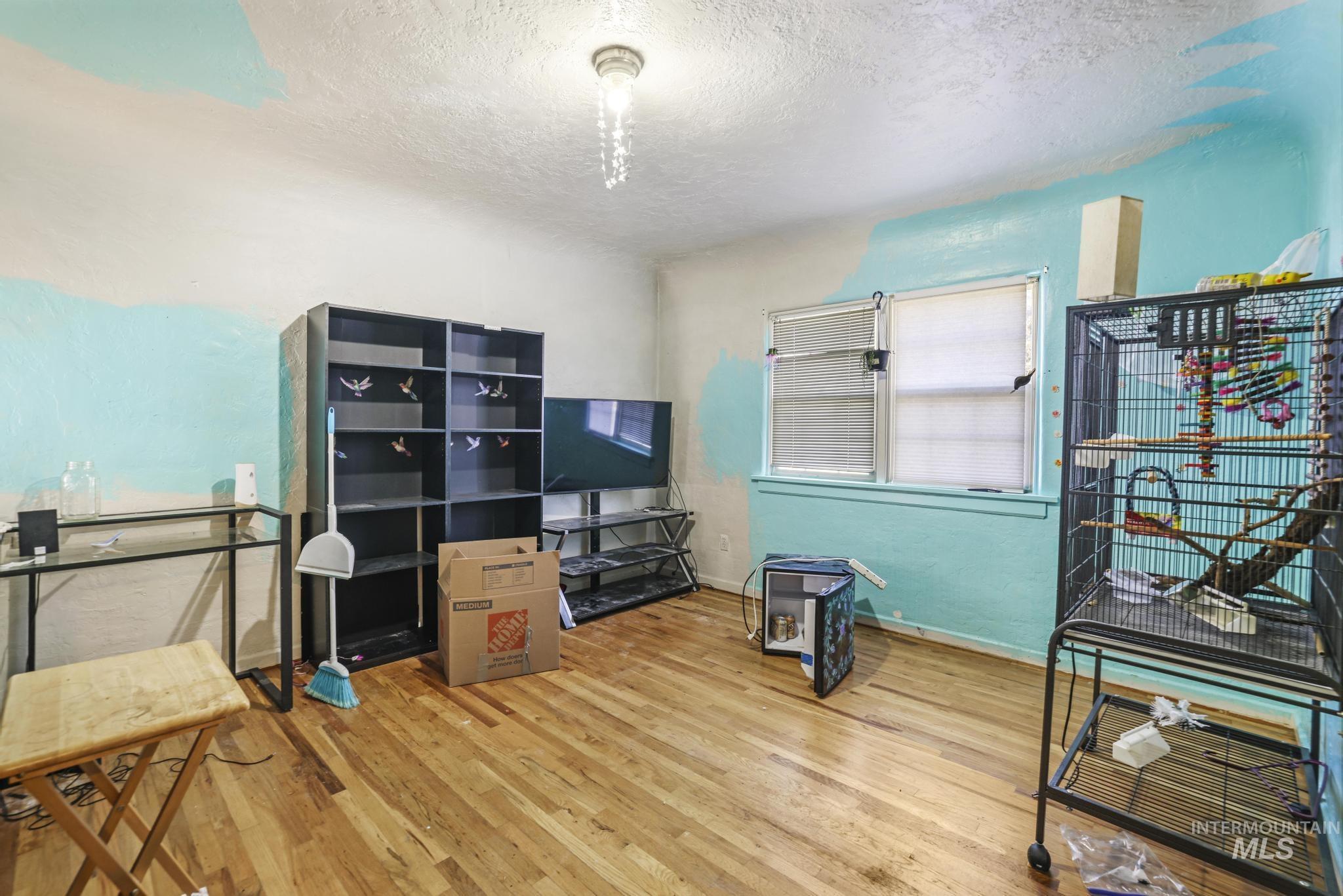 905 Main St S, Kimberly, Idaho 83341, 4 Bedrooms, 2 Bathrooms, Residential For Sale, Price $389,000, 98935319