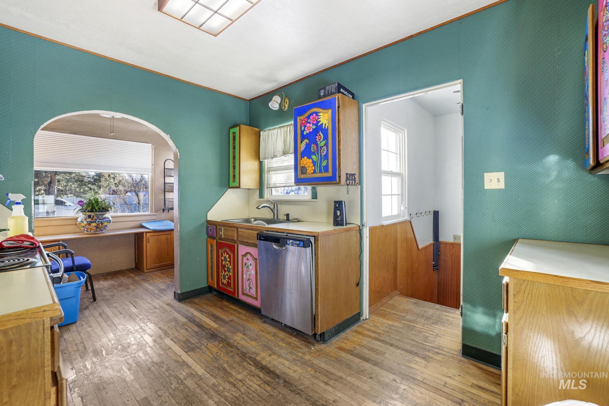 905 Main St S, Kimberly, Idaho 83341, 4 Bedrooms, 2 Bathrooms, Residential For Sale, Price $389,000, 98935319