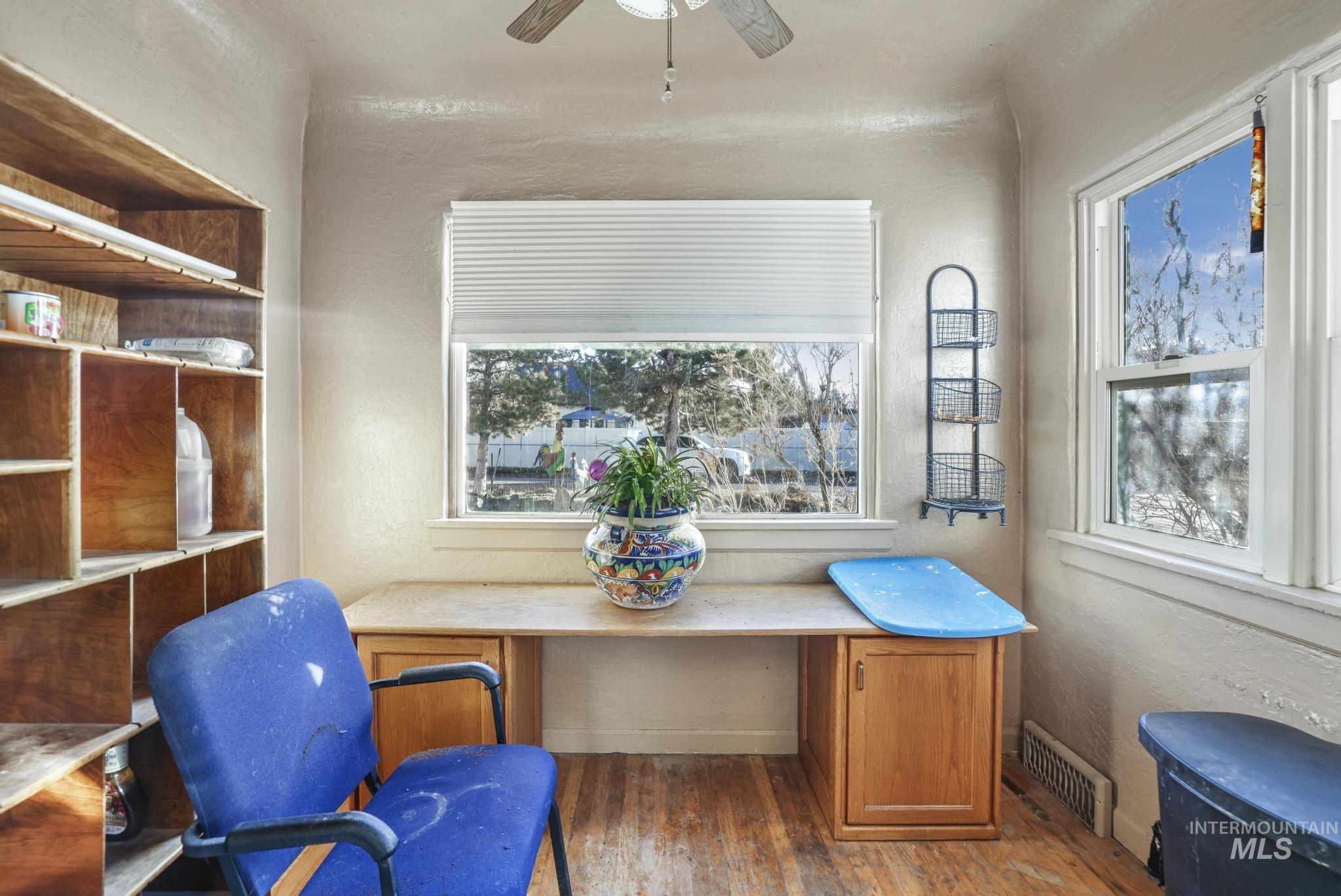 905 Main St S, Kimberly, Idaho 83341, 4 Bedrooms, 2 Bathrooms, Residential For Sale, Price $389,000, 98935319