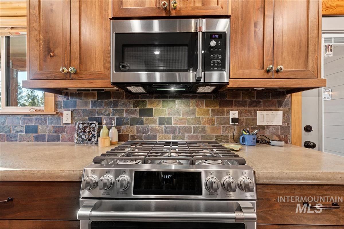 54 Joshua Drive, Cascade, Idaho 83611, 3 Bedrooms, 2.5 Bathrooms, Residential For Sale, Price $1,275,000, 98935369