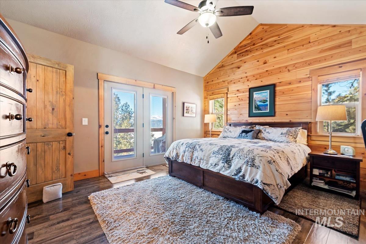 54 Joshua Drive, Cascade, Idaho 83611, 3 Bedrooms, 2.5 Bathrooms, Residential For Sale, Price $1,275,000, 98935369