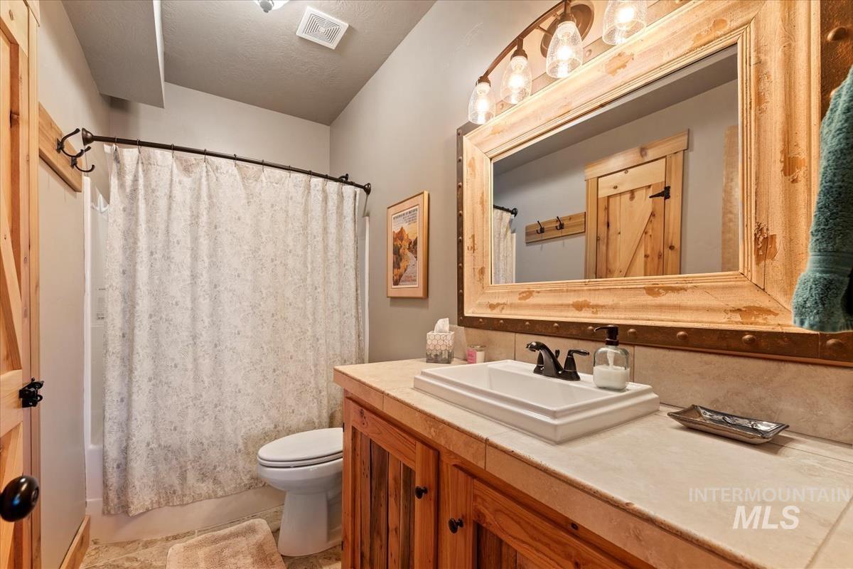 54 Joshua Drive, Cascade, Idaho 83611, 3 Bedrooms, 2.5 Bathrooms, Residential For Sale, Price $1,275,000, 98935369