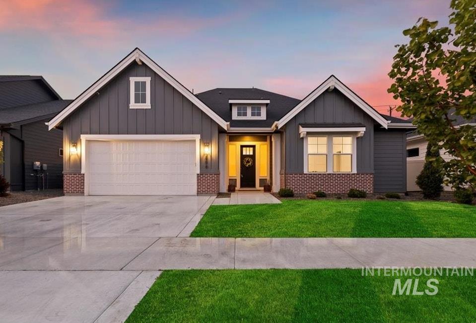 2496 E Madrigal St, Meridian, Idaho 83642, 3 Bedrooms, 2.5 Bathrooms, Residential For Sale, Price $629,000,MLS 98935497