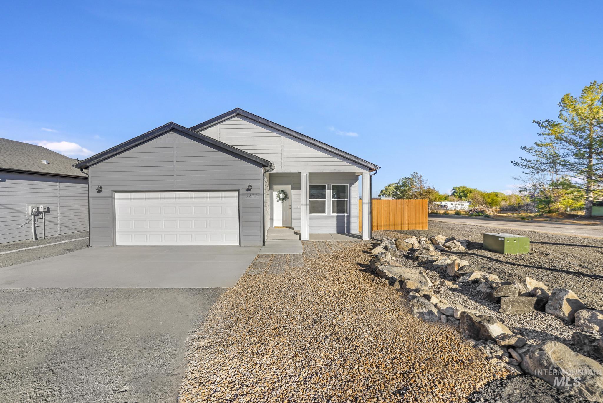 1800 Poplar Ave, Buhl, Idaho 83316, 3 Bedrooms, 2 Bathrooms, Residential For Sale, Price $359,999, 98935551