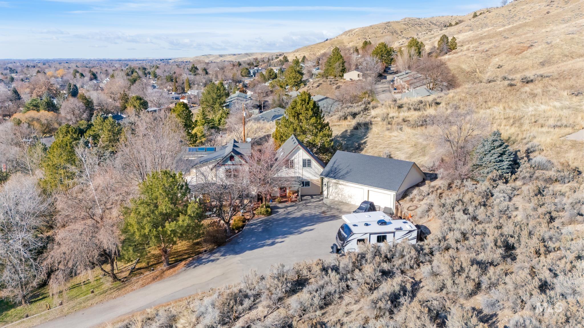 4380 W Hill Rd, Boise, Idaho 83703, 4 Bedrooms, 3 Bathrooms, Residential For Sale, Price $989,000,MLS 98935582
