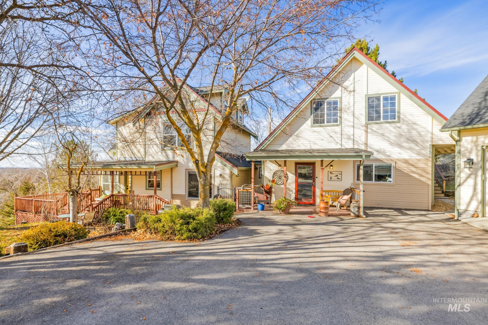 4380 W Hill Rd, Boise, Idaho 83703, 4 Bedrooms, 3 Bathrooms, Residential For Sale, Price $989,000,MLS 98935582