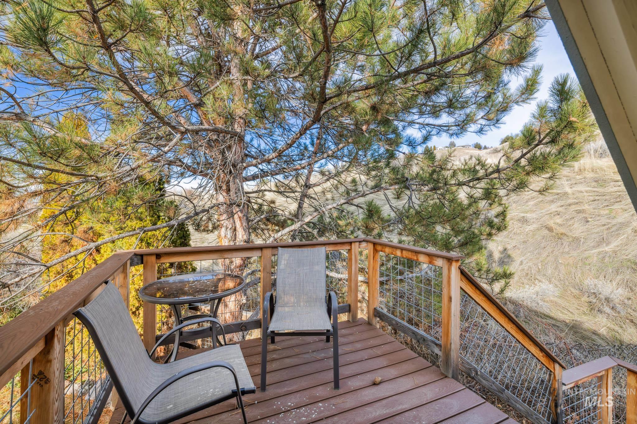 4380 W Hill Rd, Boise, Idaho 83703, 4 Bedrooms, 3 Bathrooms, Residential For Sale, Price $989,000,MLS 98935582
