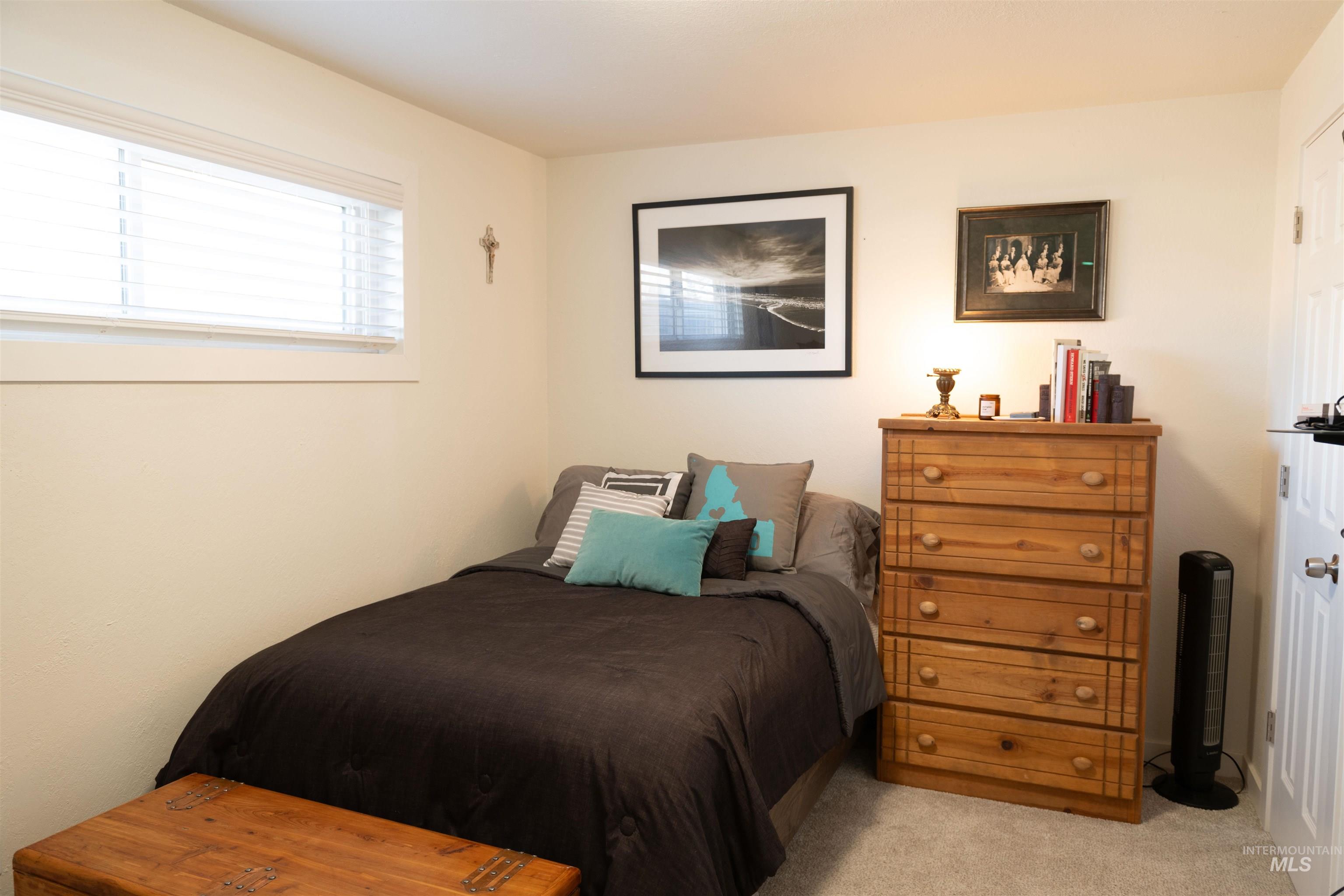 1055 E 16th N, Mountain Home, Idaho 83647, 2 Bedrooms, 1 Bathroom, Residential For Sale, Price $275,000,MLS 98935583