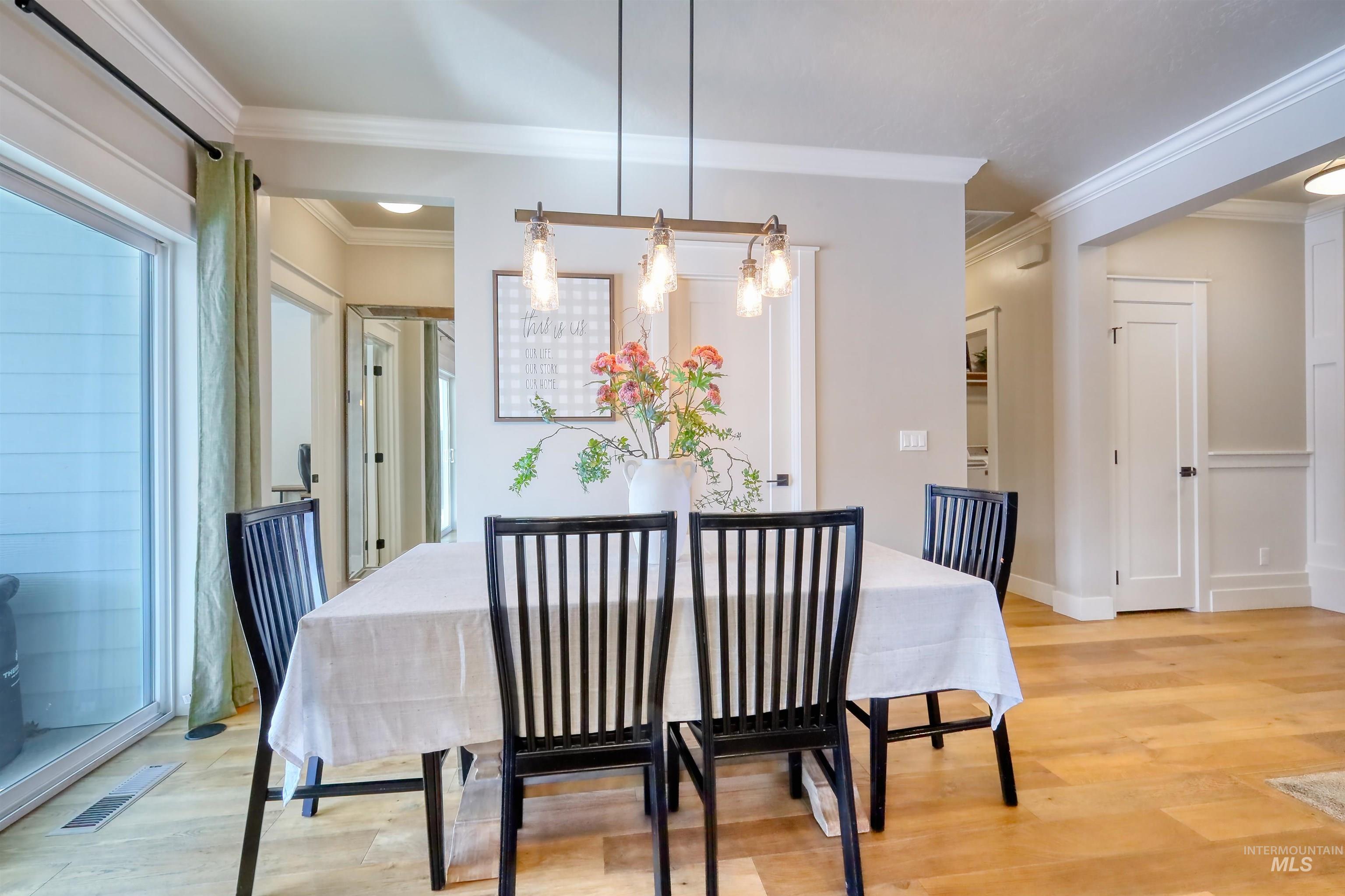 3359 E Gisborne St, Meridian, Idaho 83642, 3 Bedrooms, 2 Bathrooms, Residential For Sale, Price $535,000,MLS 98935585