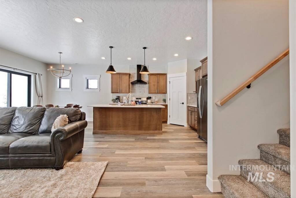 14 Spring Water Court, Donnelly, Idaho 83615, 3 Bedrooms, 3 Bathrooms, Residential For Sale, Price $799,900,MLS 98935587