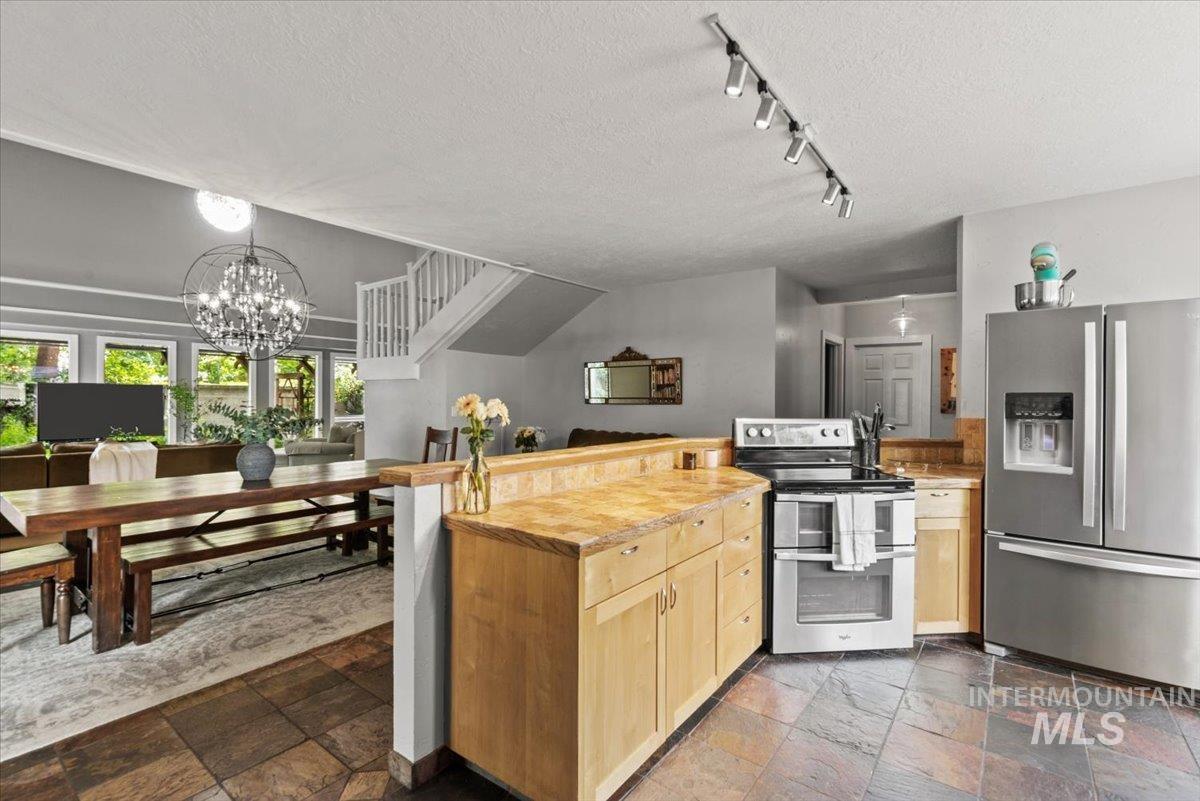 1718 N 12th St, Boise, Idaho 83702, 5 Bedrooms, 5.5 Bathrooms, Residential For Sale, Price $1,599,000,MLS 98935588